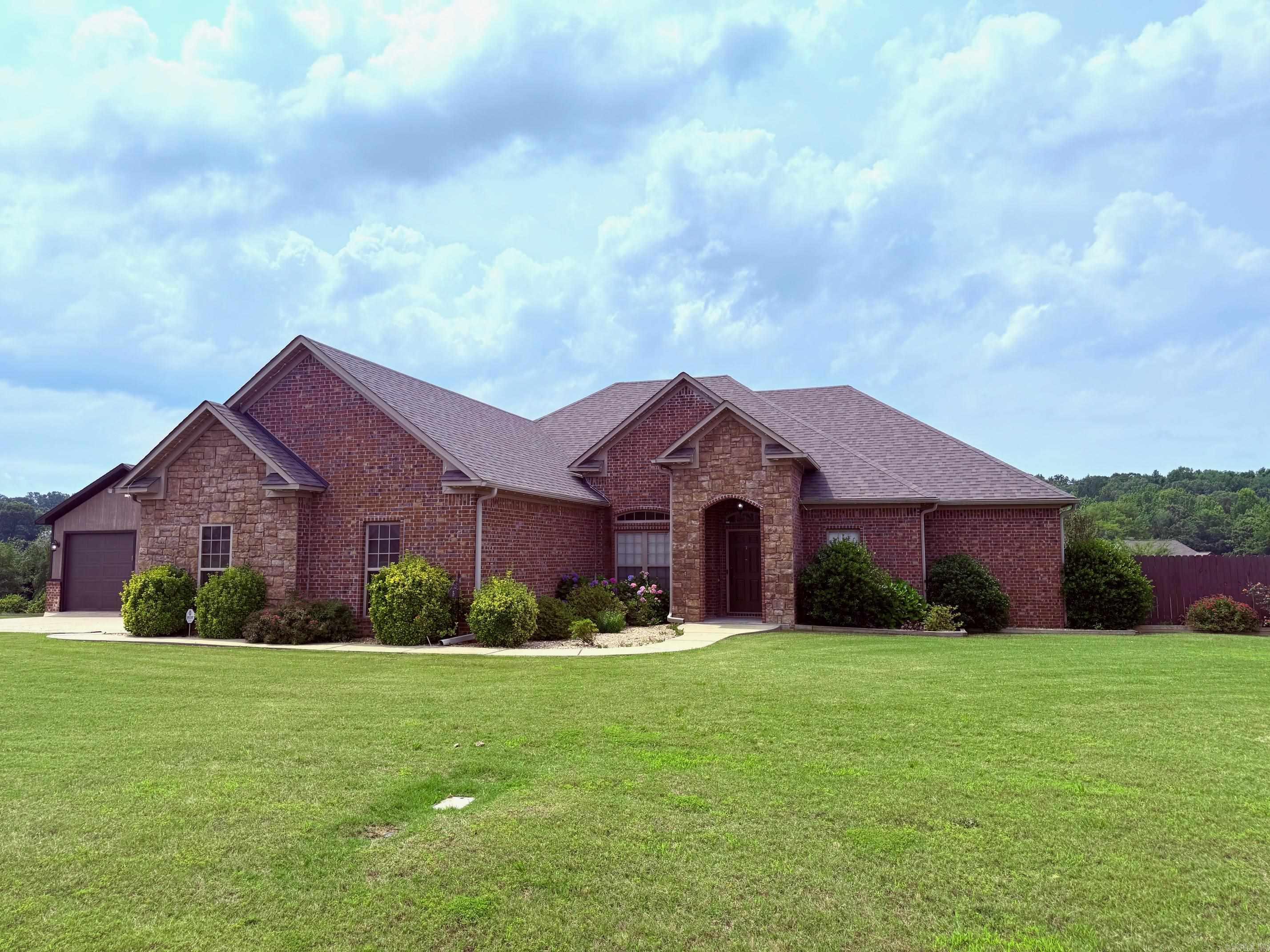 5  Savage Lane  Greenbrier, AR