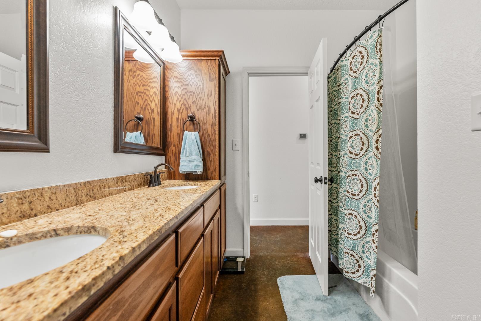 5  Savage Lane  Greenbrier, AR