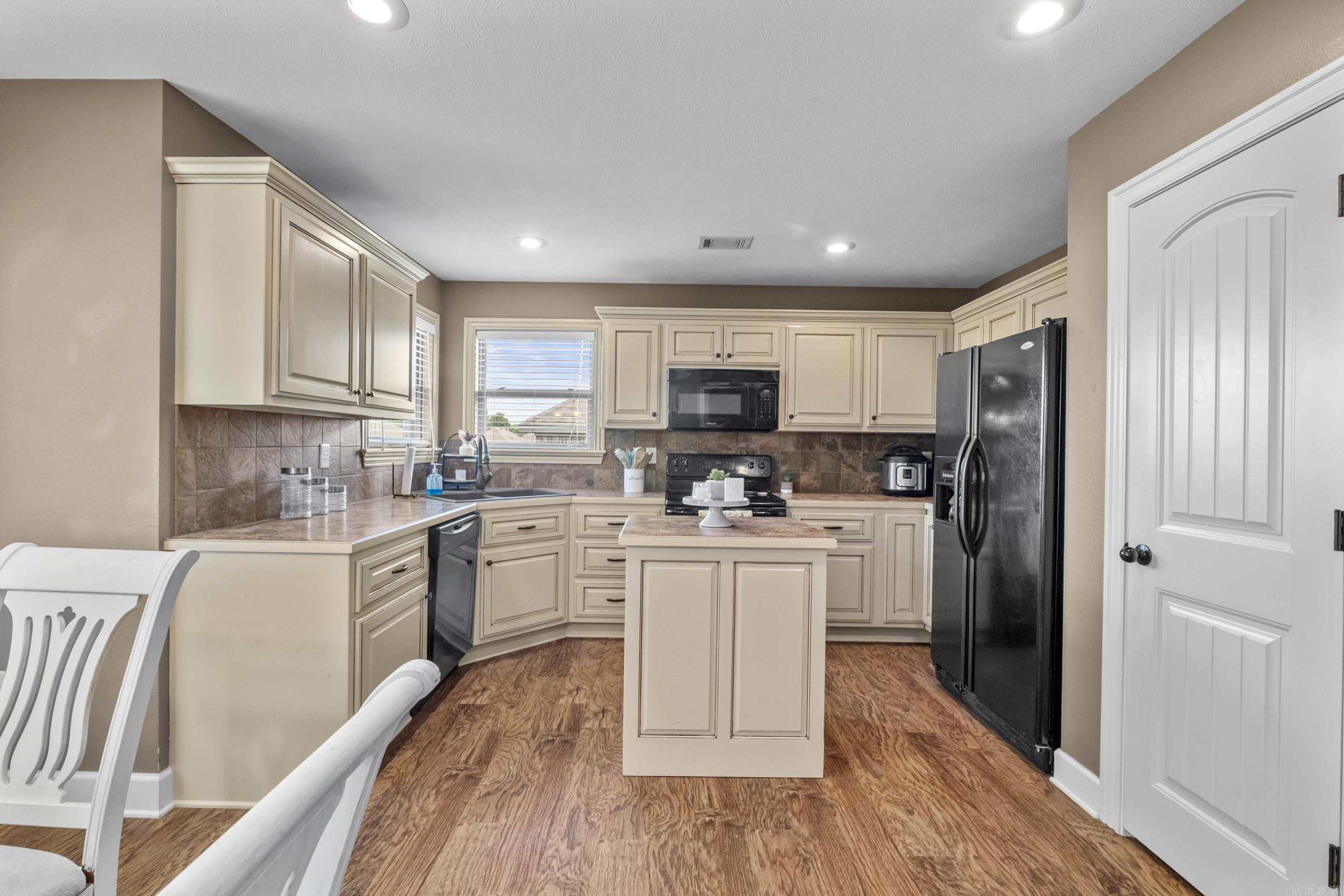 511  Samuel Loyce  Searcy, AR