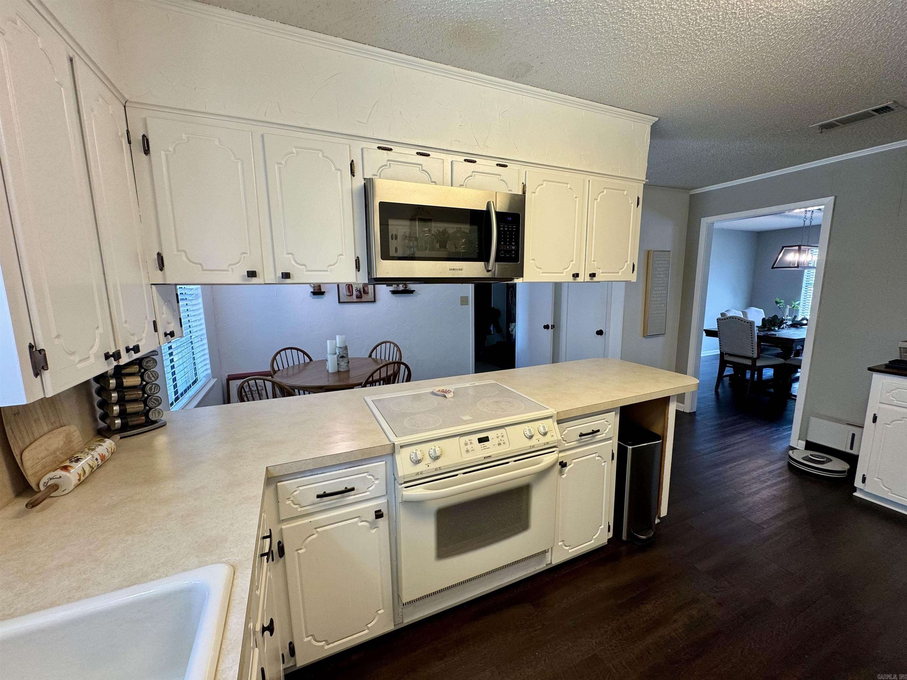 7  Sherwood Loop  Searcy, AR