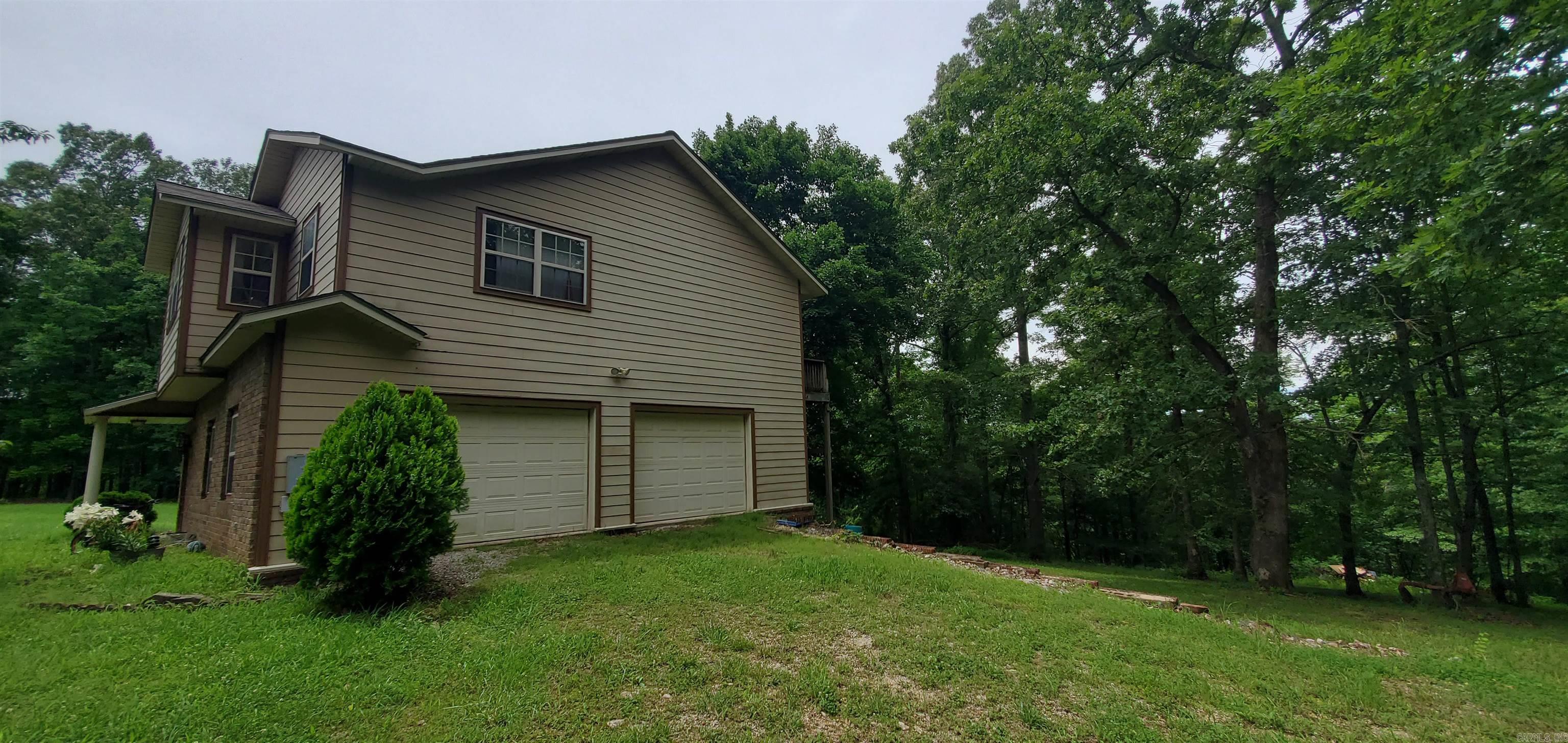 850 N Ridgeview  Mountain View, AR