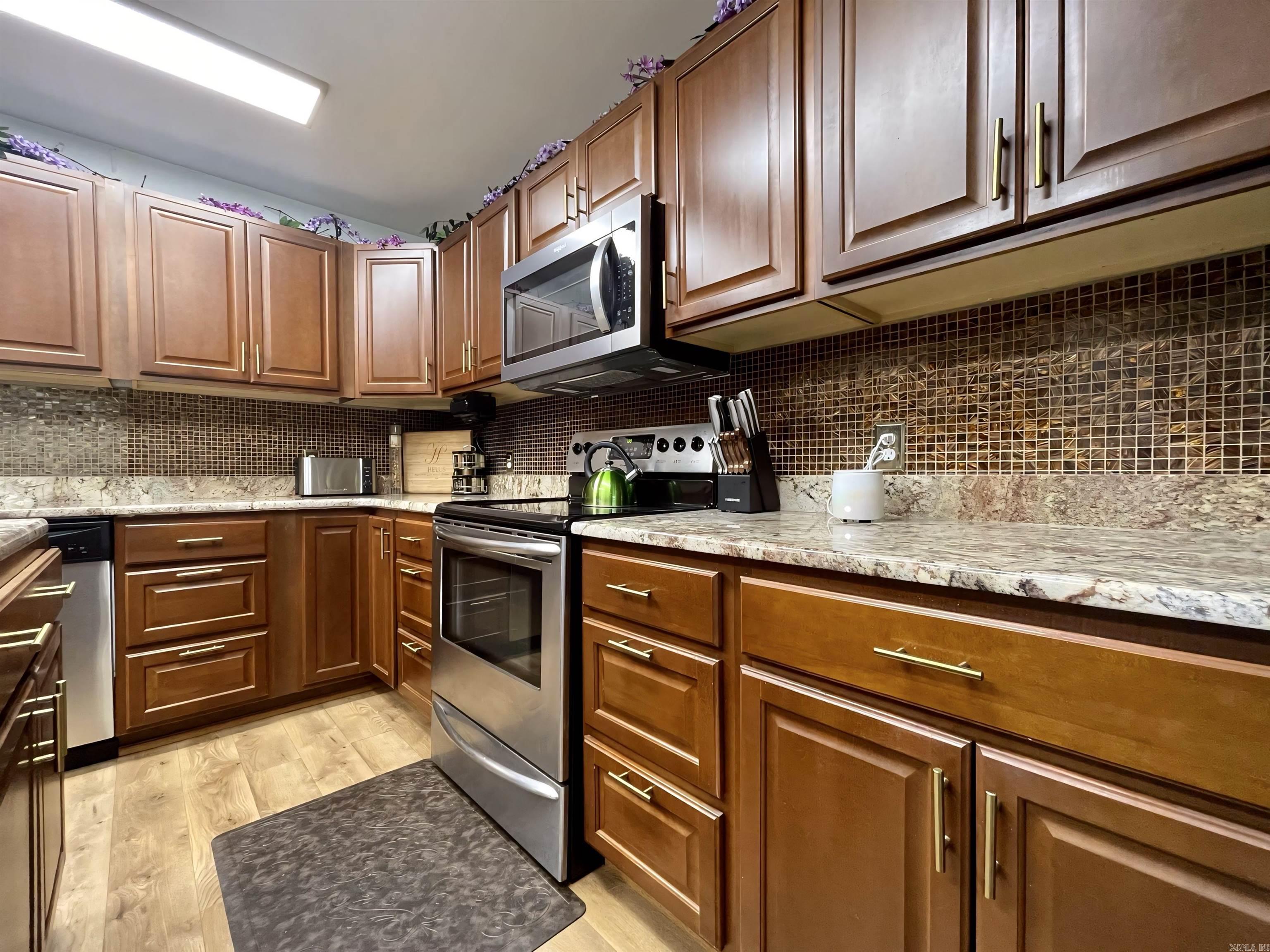453  Razorback  Clinton, AR