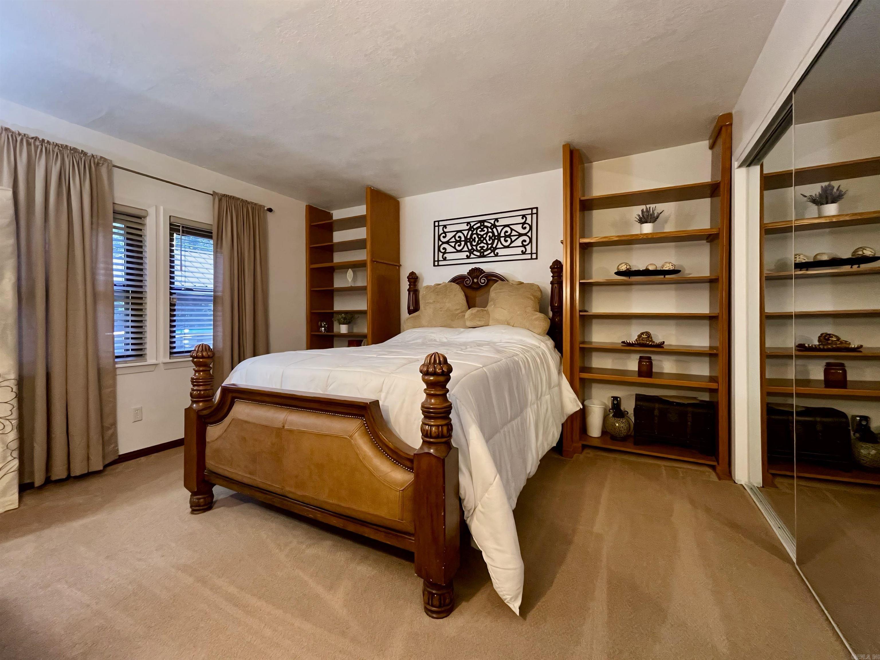453  Razorback  Clinton, AR