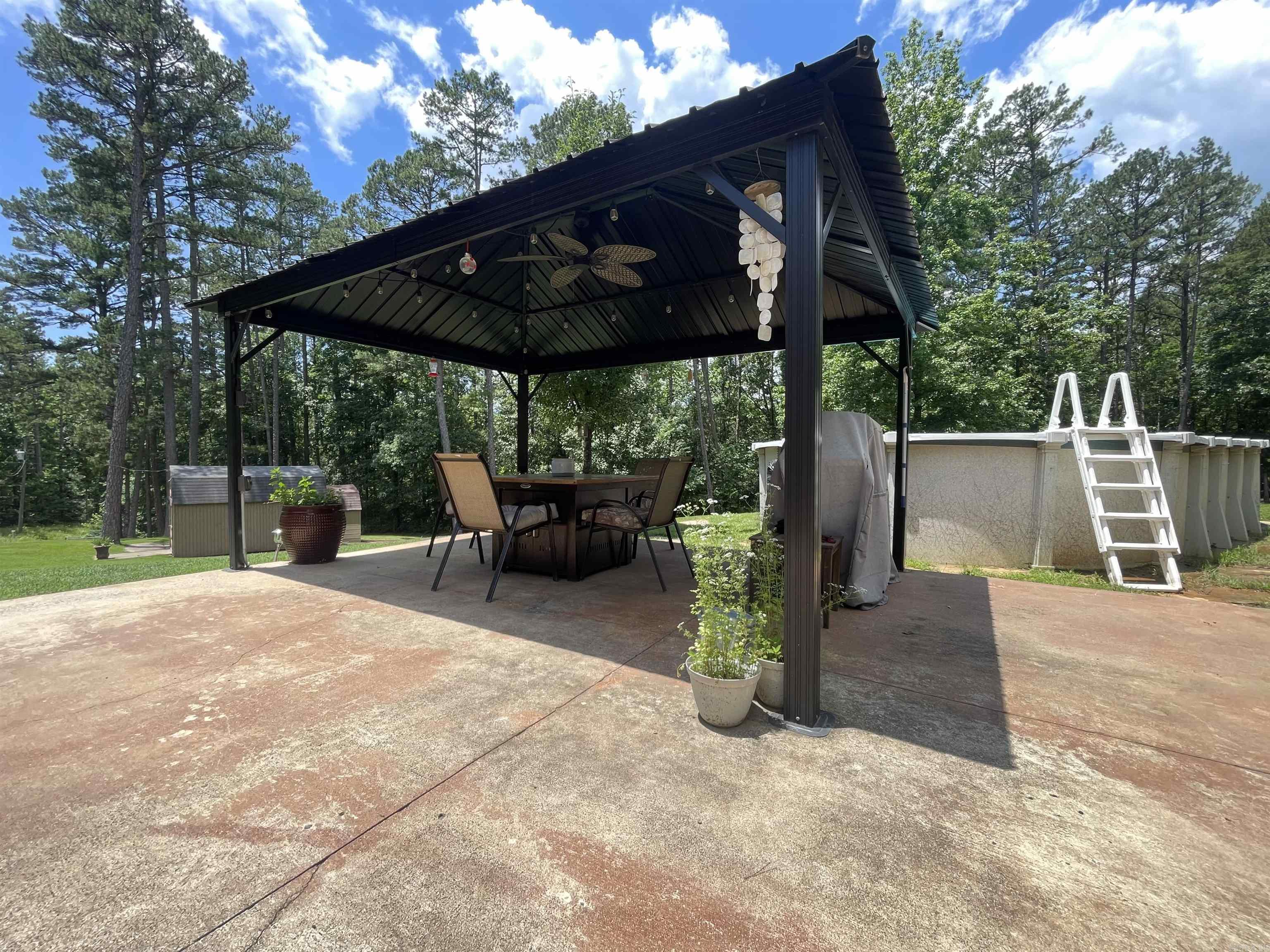 453  Razorback  Clinton, AR