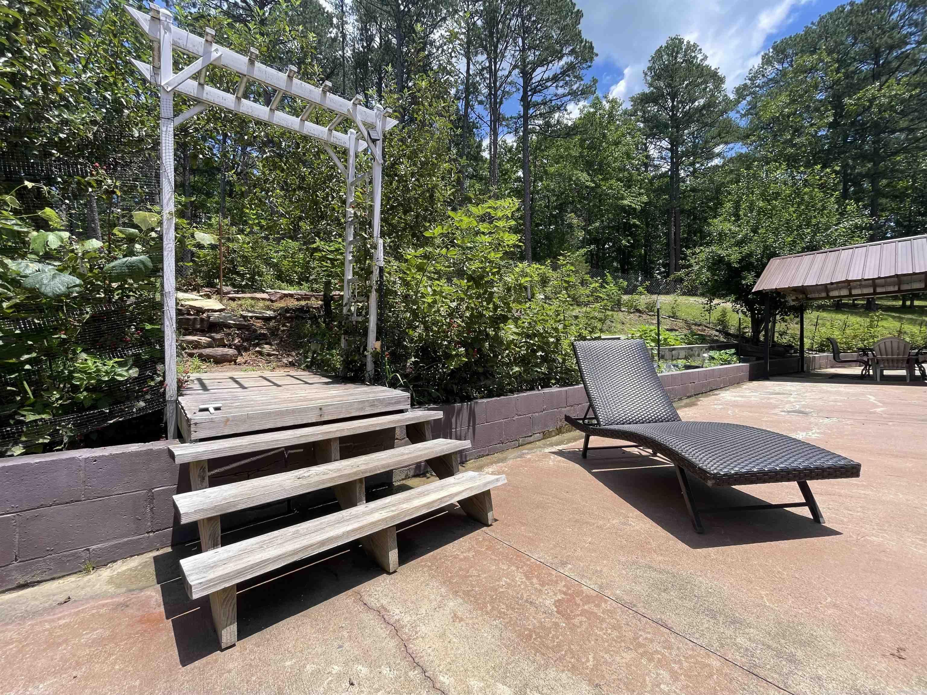 453  Razorback  Clinton, AR