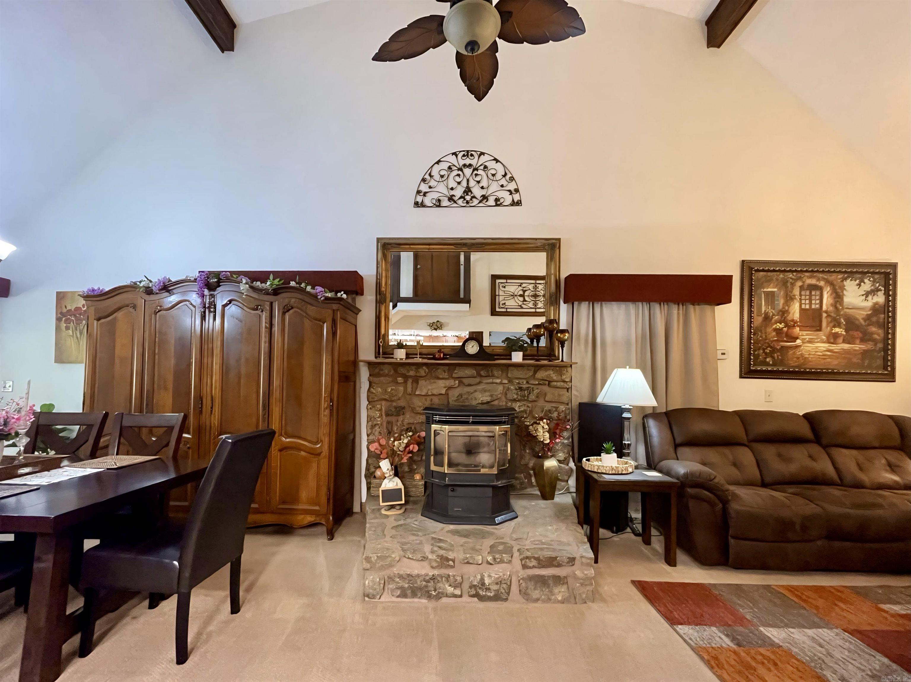 453  Razorback  Clinton, AR
