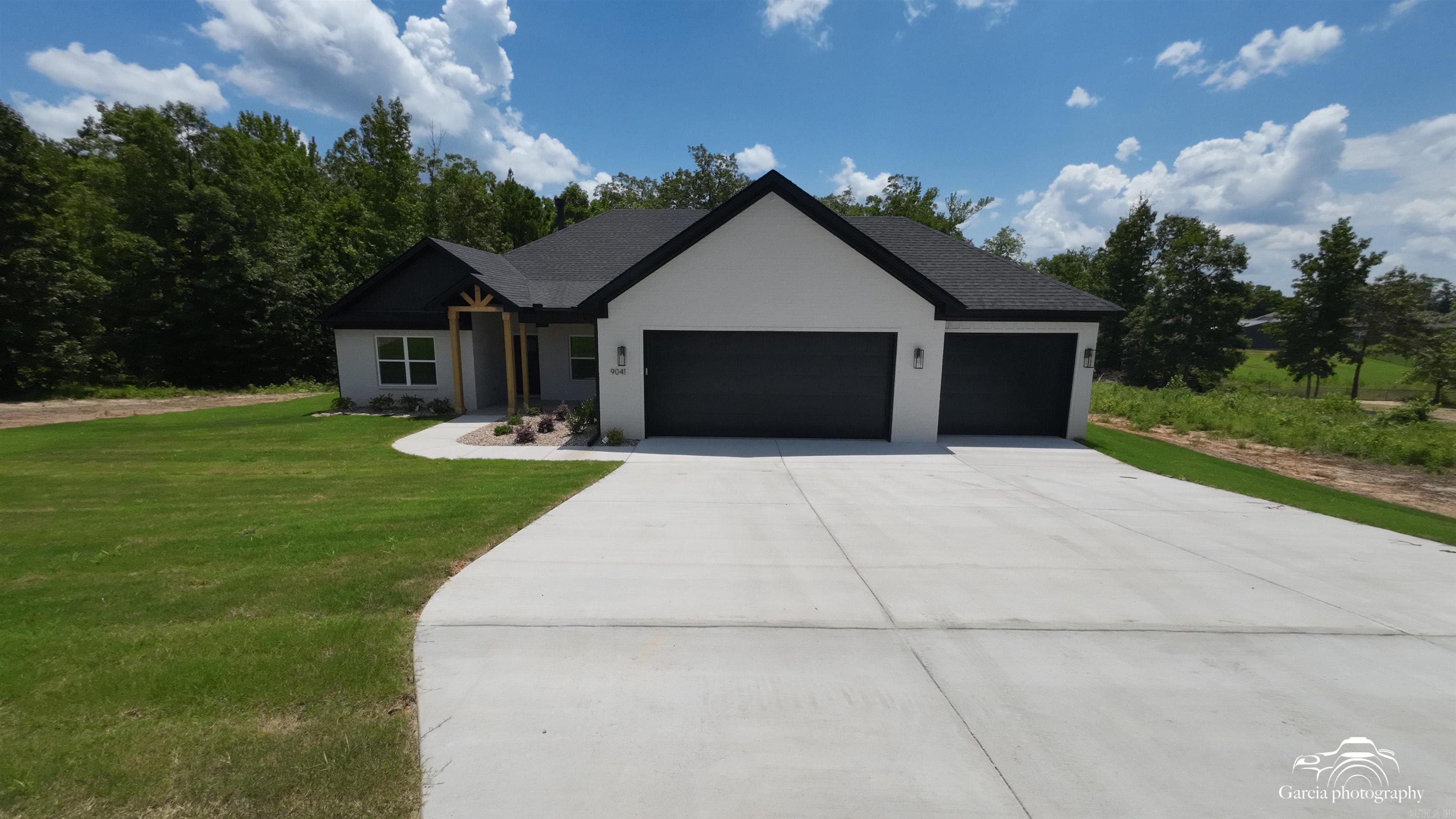 9041 Creek View Bauxite, AR 72011