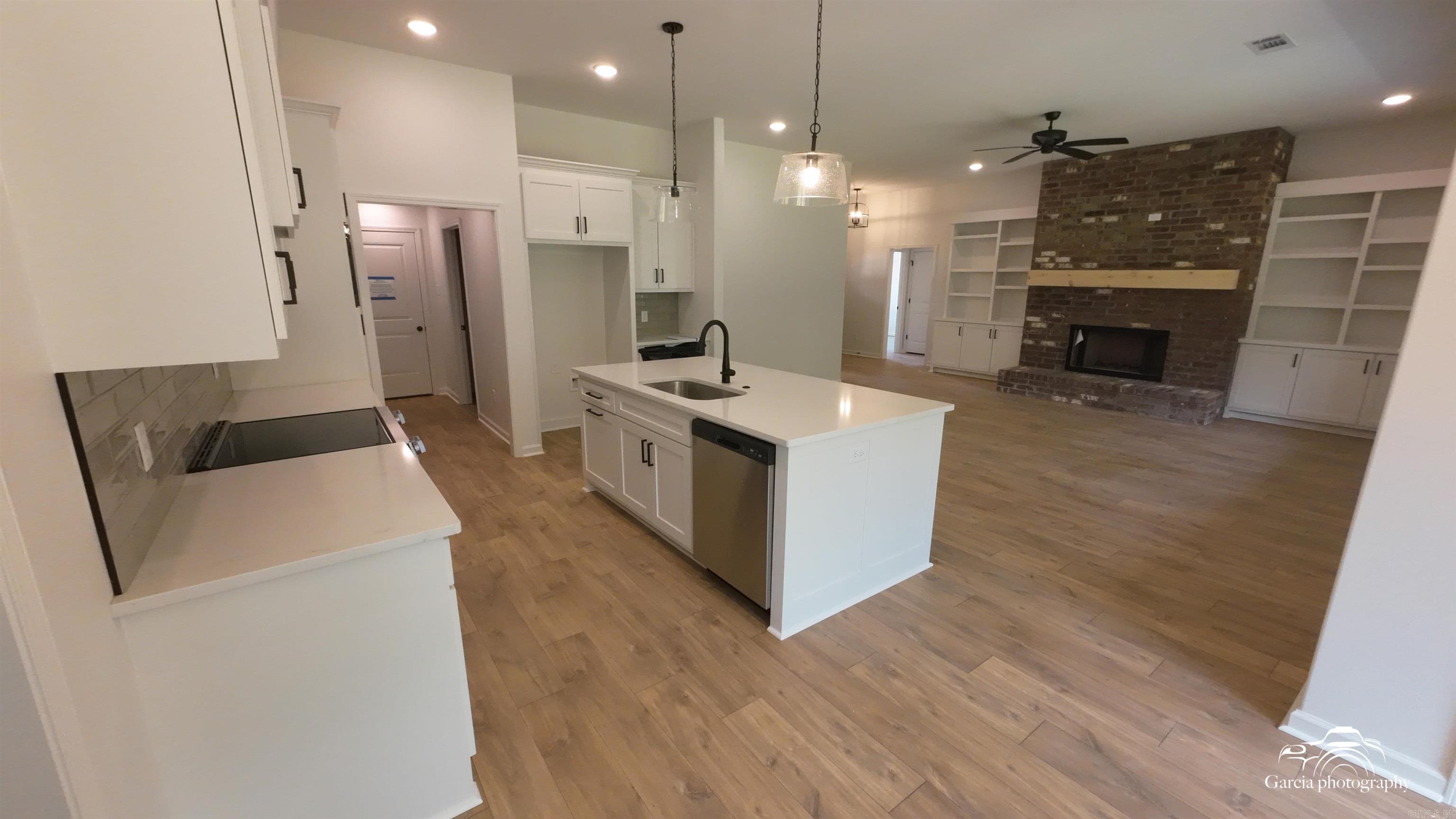 9041 Creek View Bauxite, AR 72011