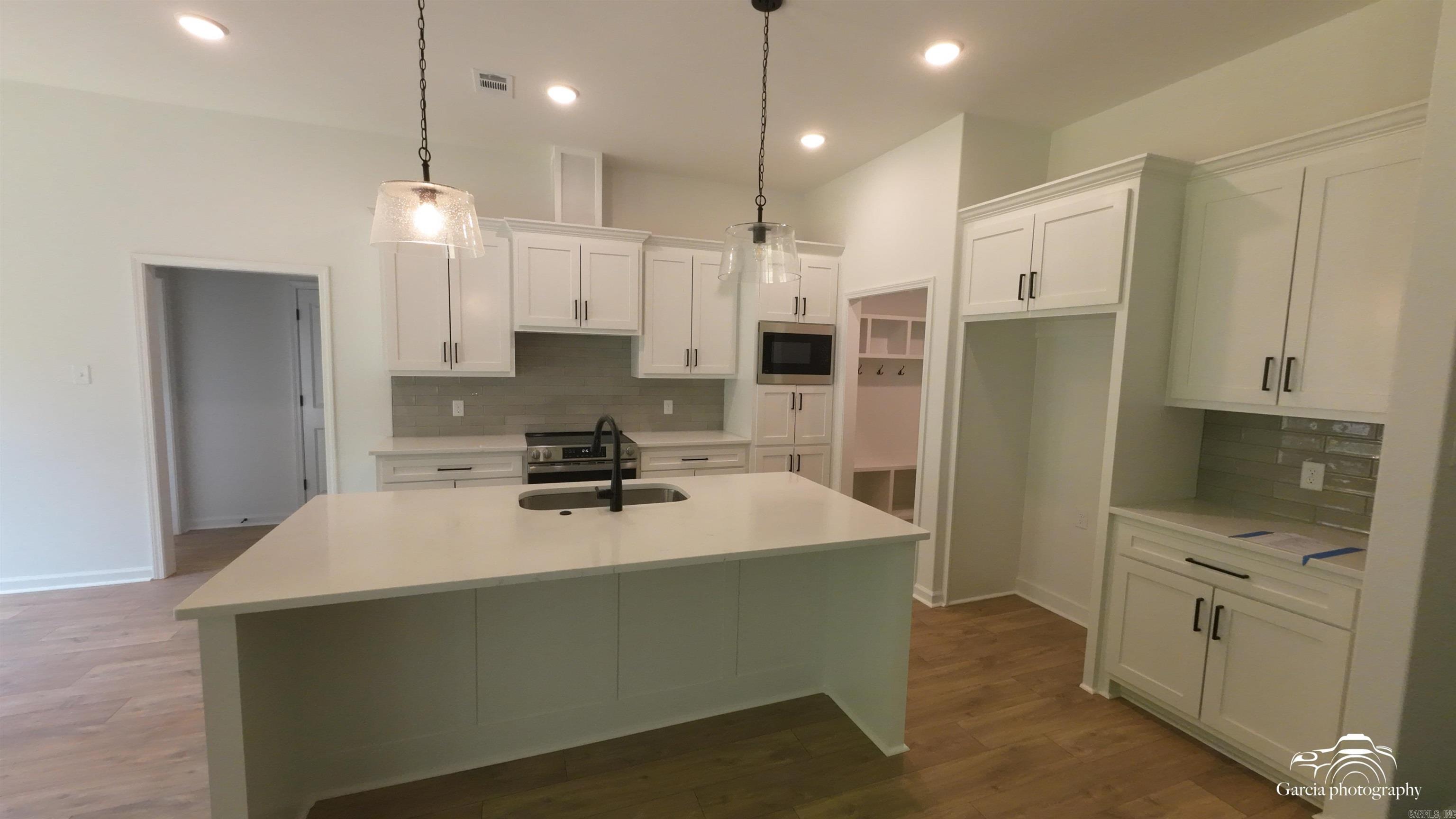 9041 Creek View Bauxite, AR 72011