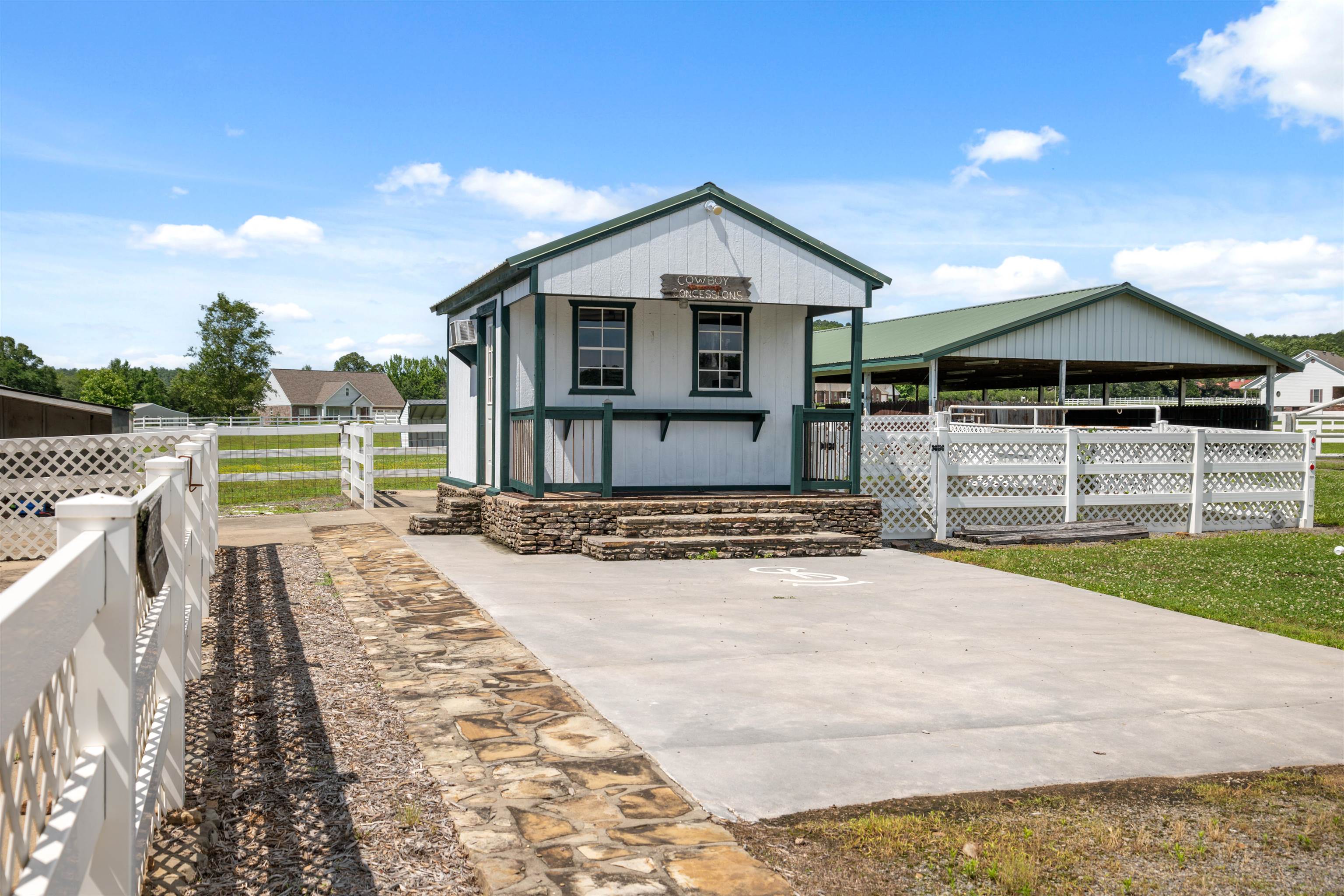 337  Meadowbrook  Bee Branch, AR