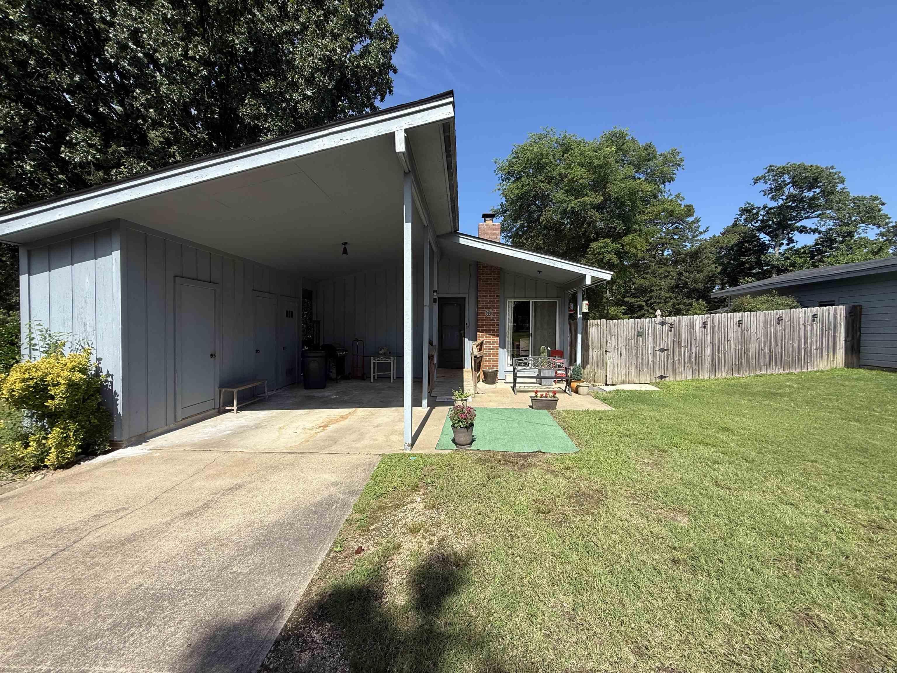 2705  Ranchwood Drive  Benton, AR