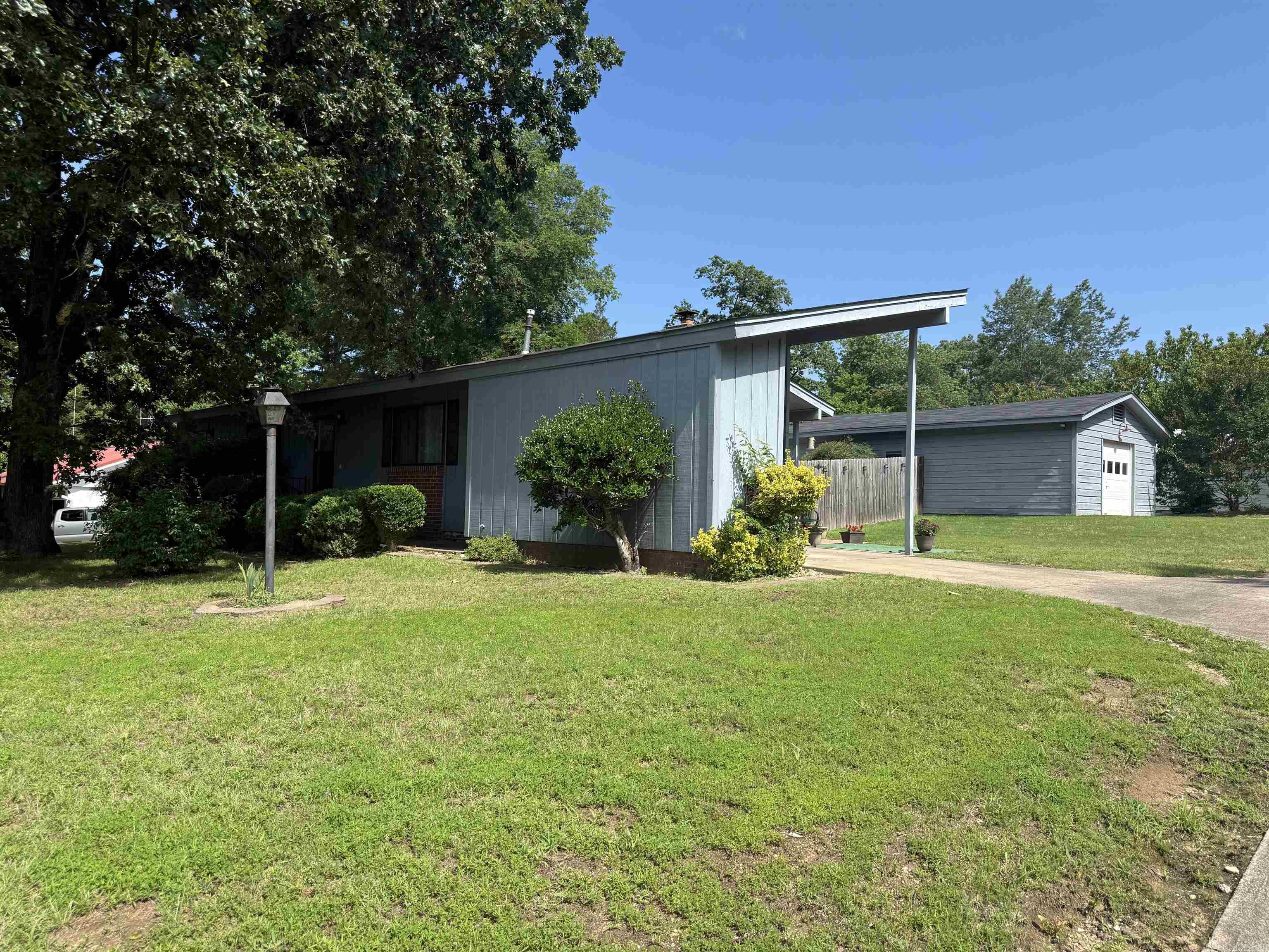 2705  Ranchwood Drive  Benton, AR