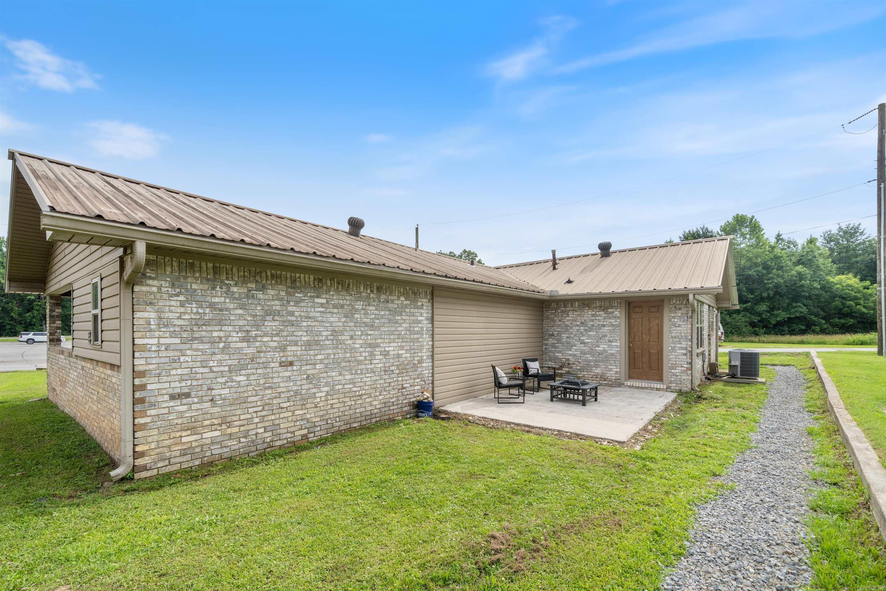 508 W Bell  Sheridan, AR