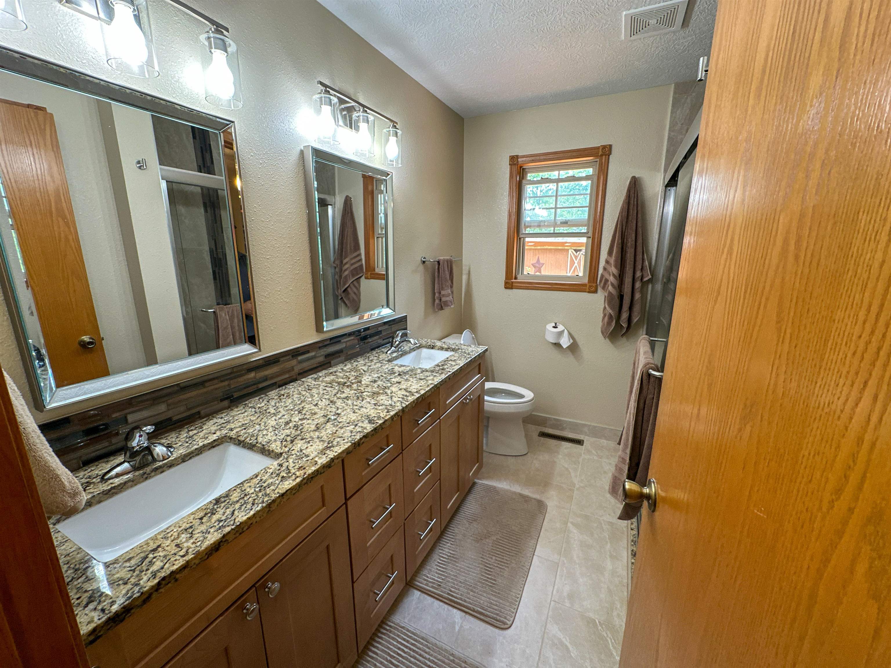 135  County Road 97  Clarkridge, AR