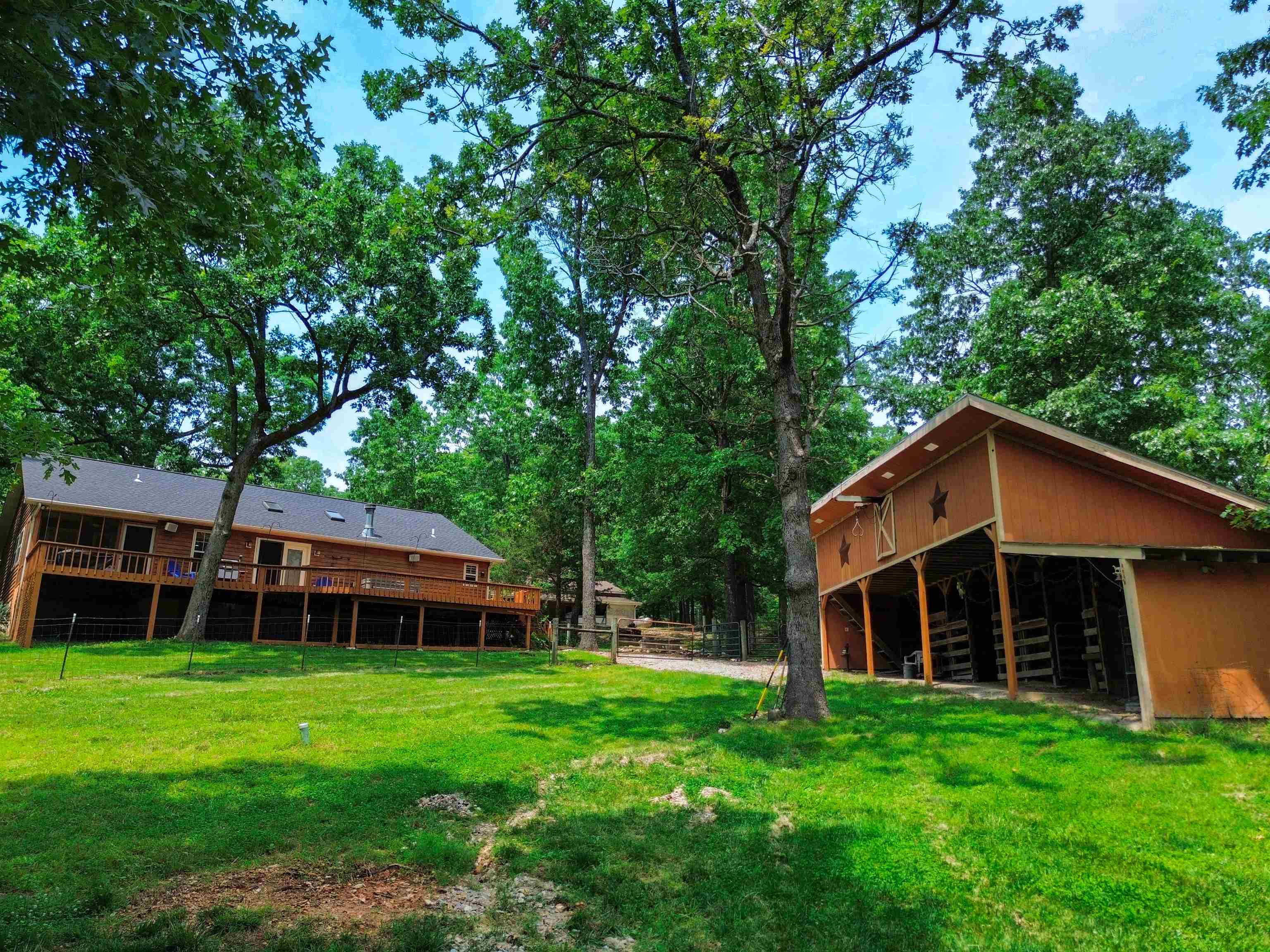 135  County Road 97  Clarkridge, AR