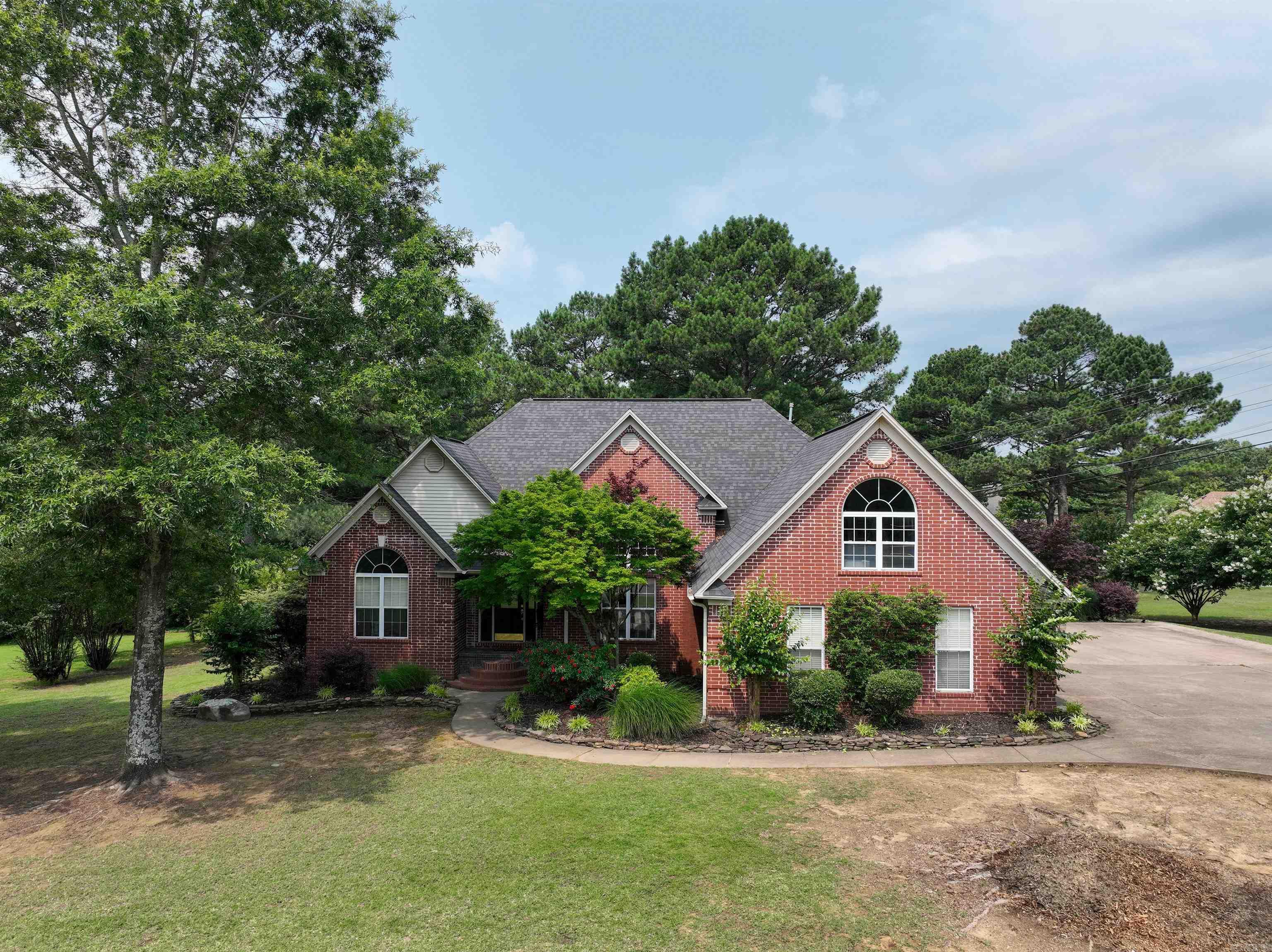 100  Kerryville  Searcy, AR