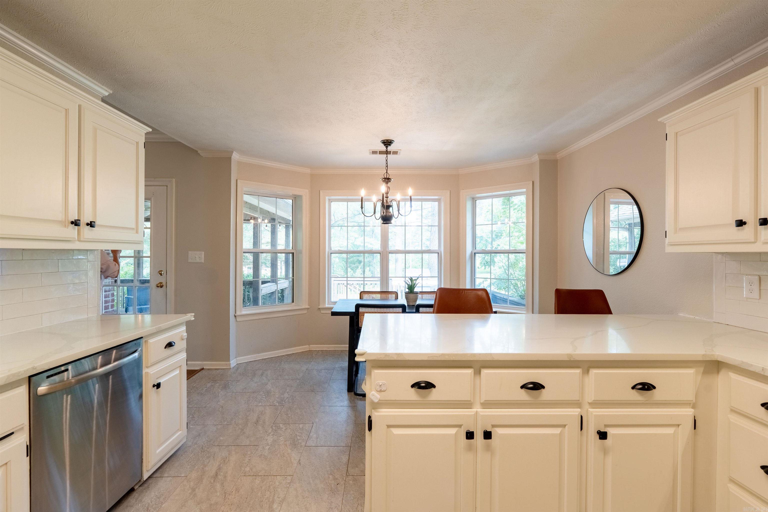 100  Kerryville  Searcy, AR