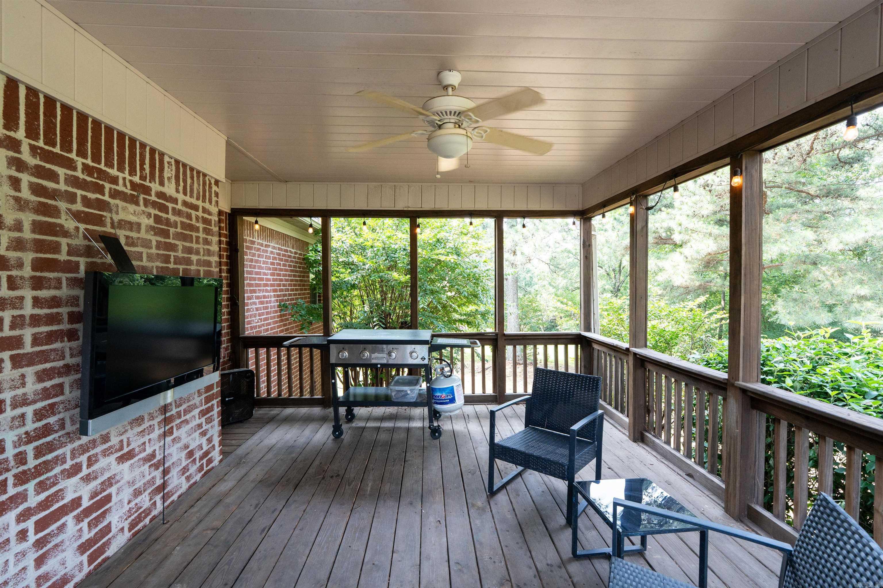 100  Kerryville  Searcy, AR