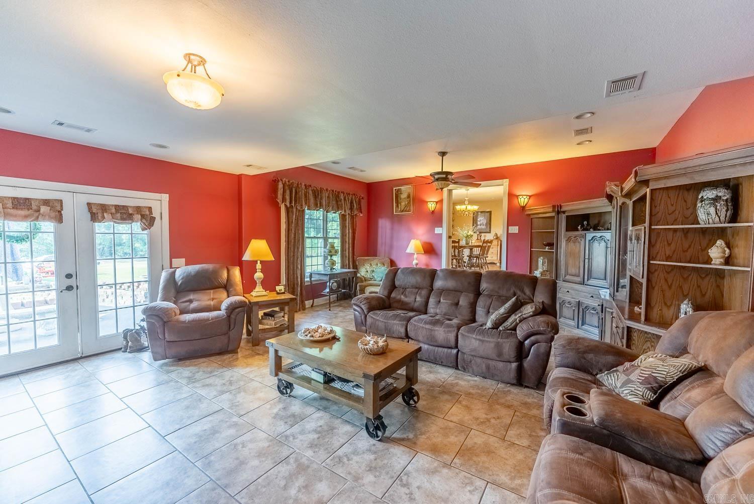 17136  North 9 Highway  Mammoth Spring, AR