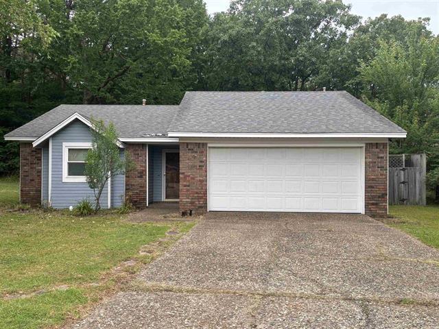 13  Page Cove  Maumelle, AR