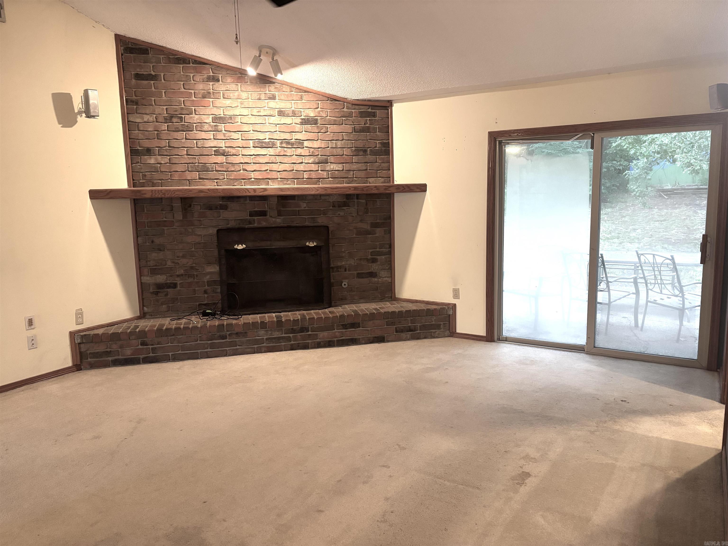 13  Page Cove  Maumelle, AR