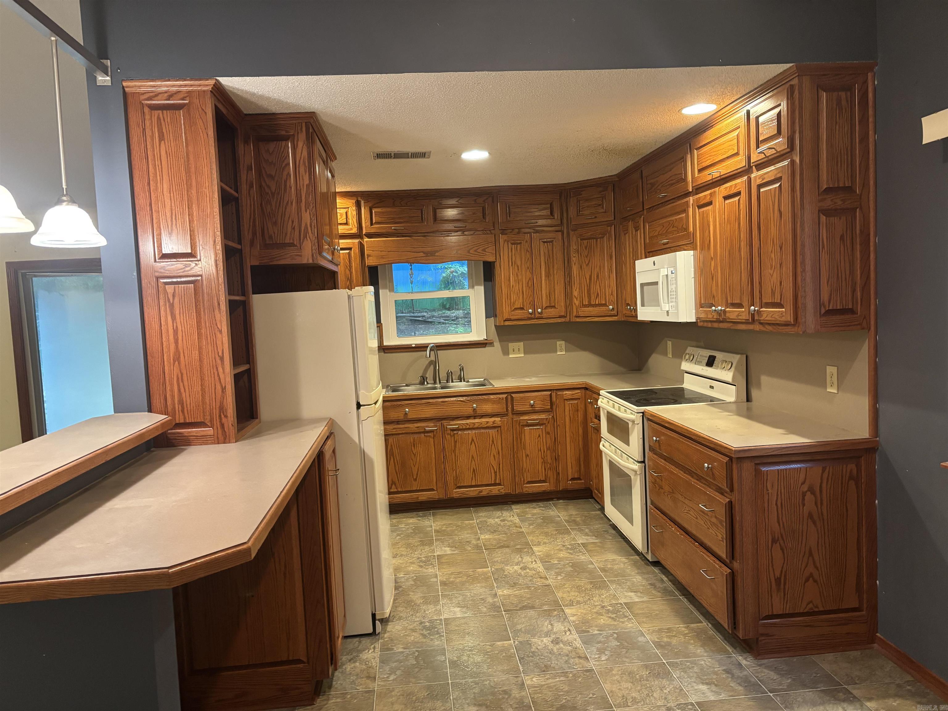 13  Page Cove  Maumelle, AR