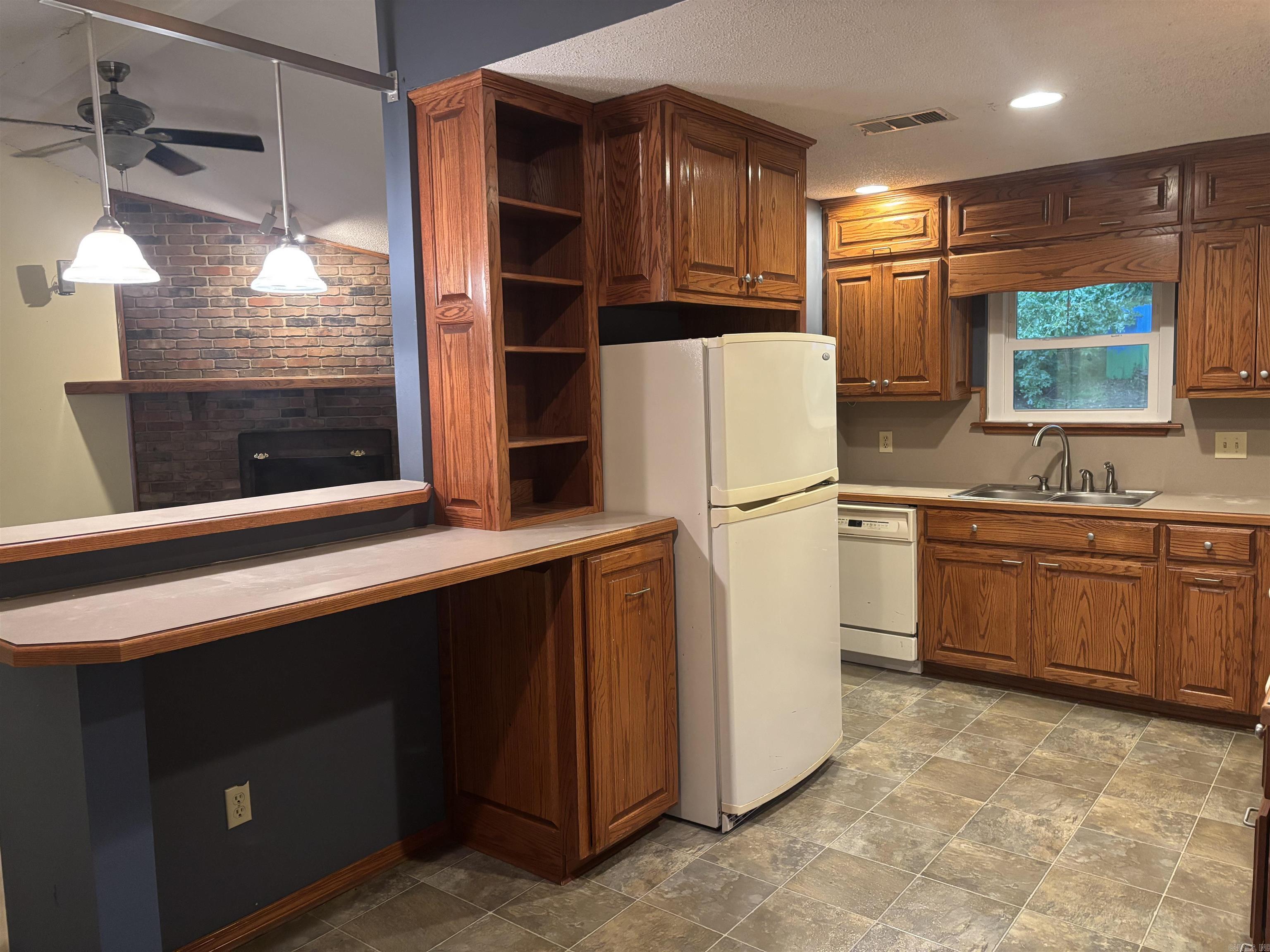 13  Page Cove  Maumelle, AR