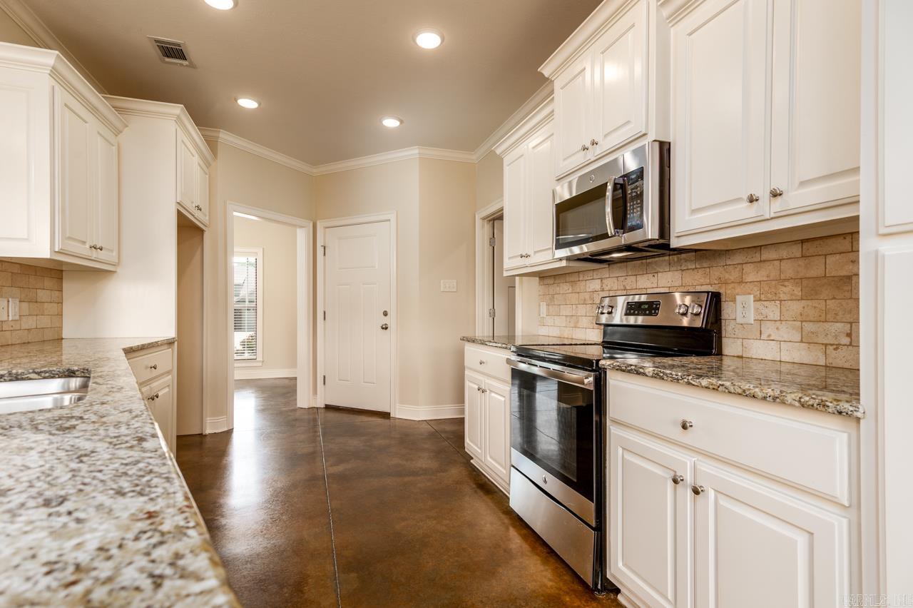 1715  JOSH  Conway, AR