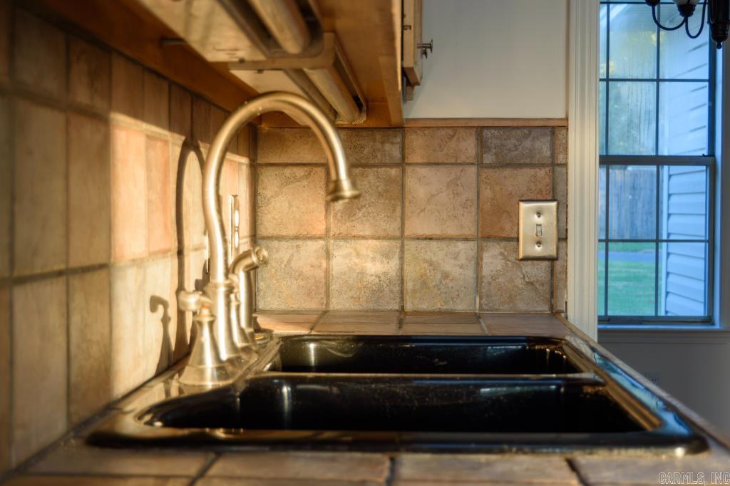 108 Mayfair Cv  Sherwood, AR