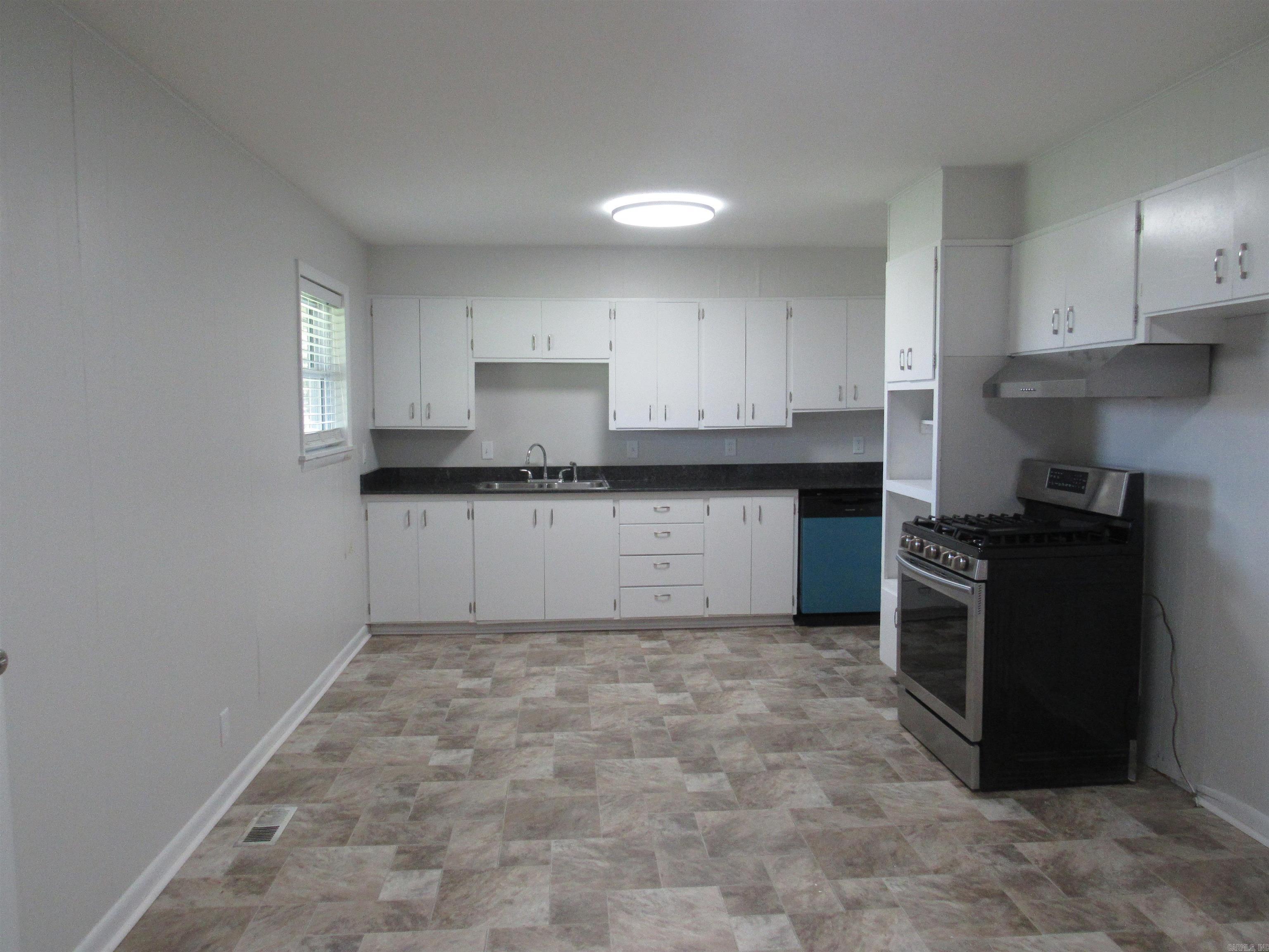107  ADAMS  Morrilton, AR