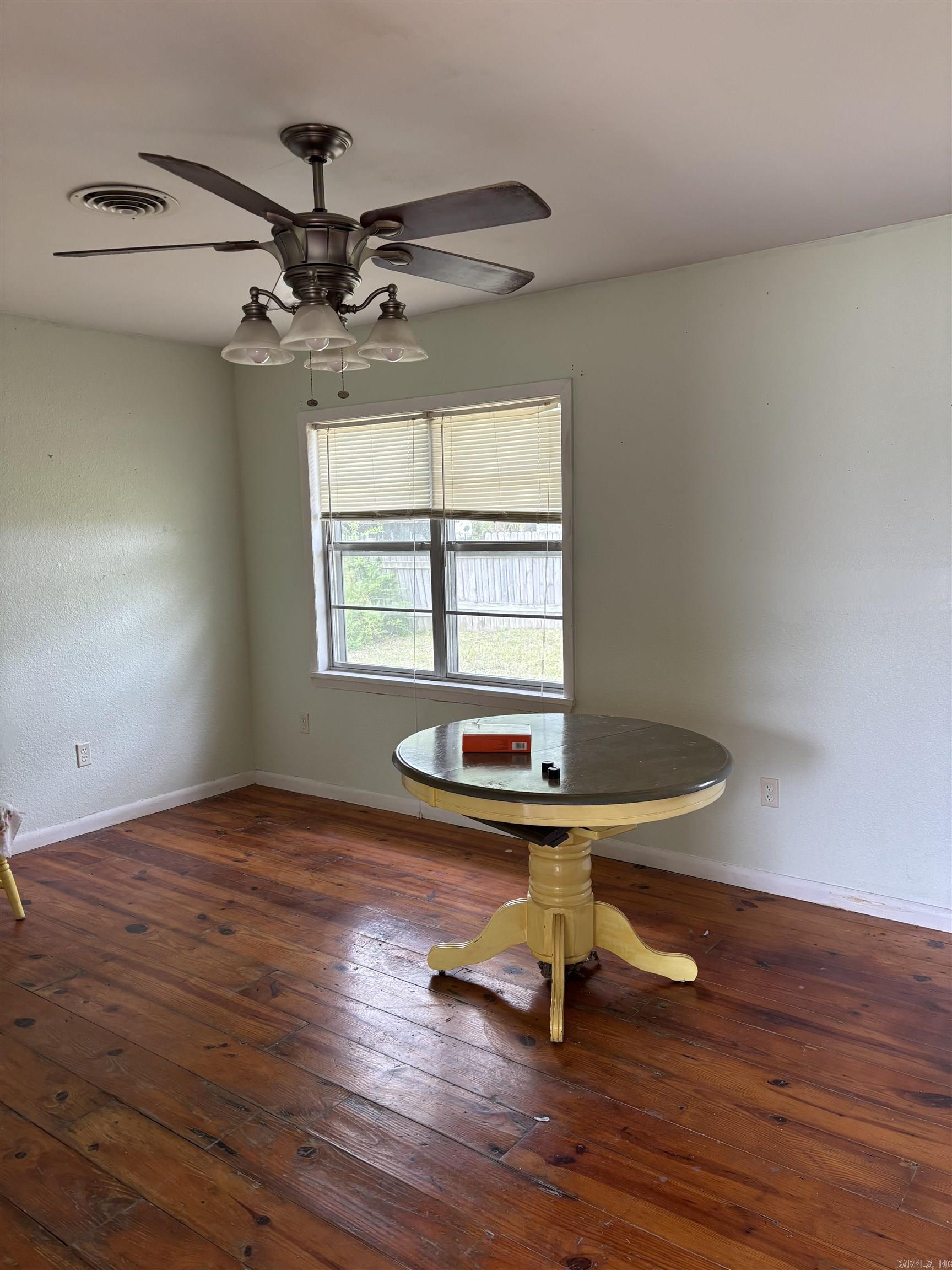 211  Murray  Dierks, AR