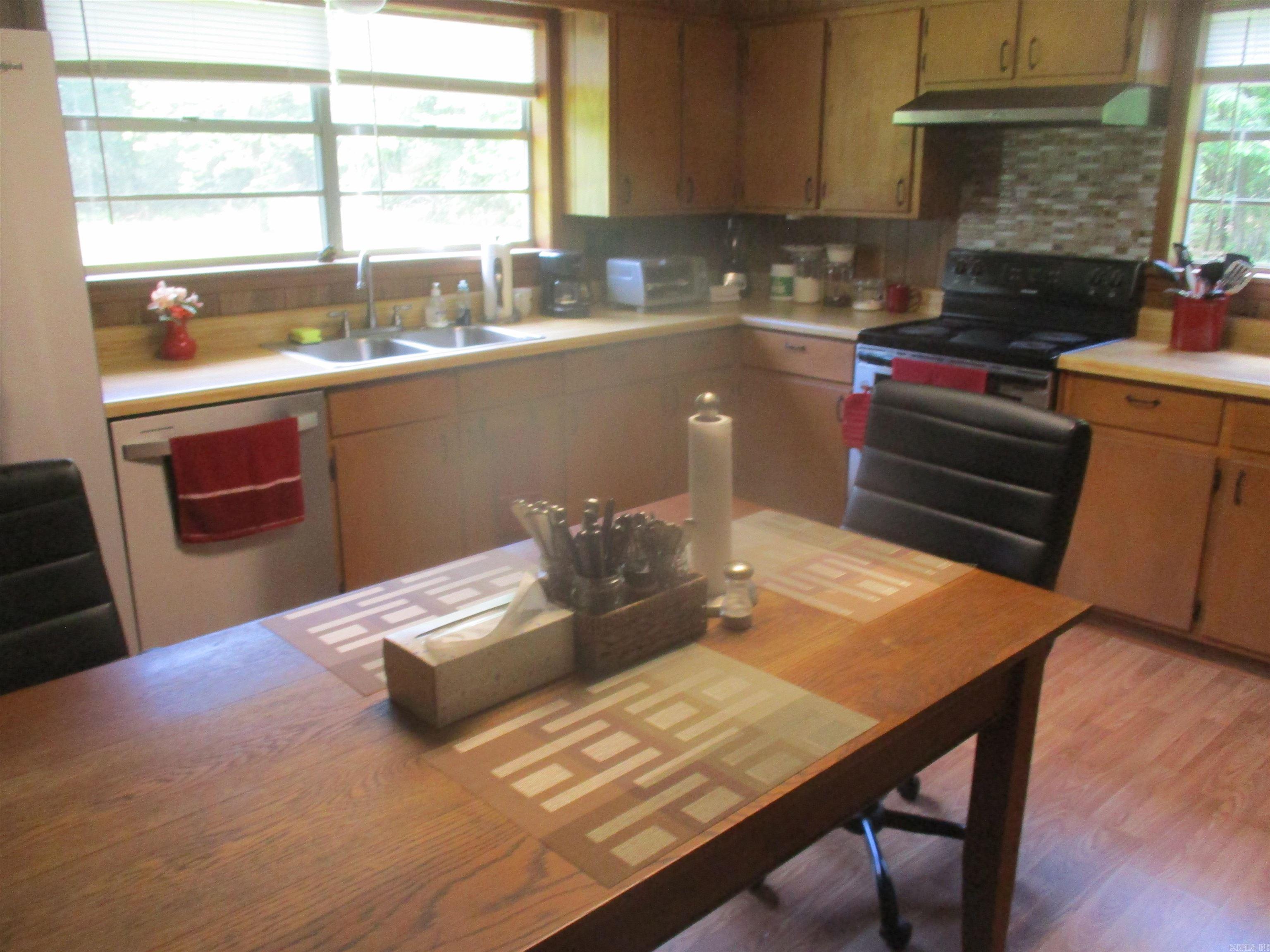 4976  Nevada 36  Rosston, AR