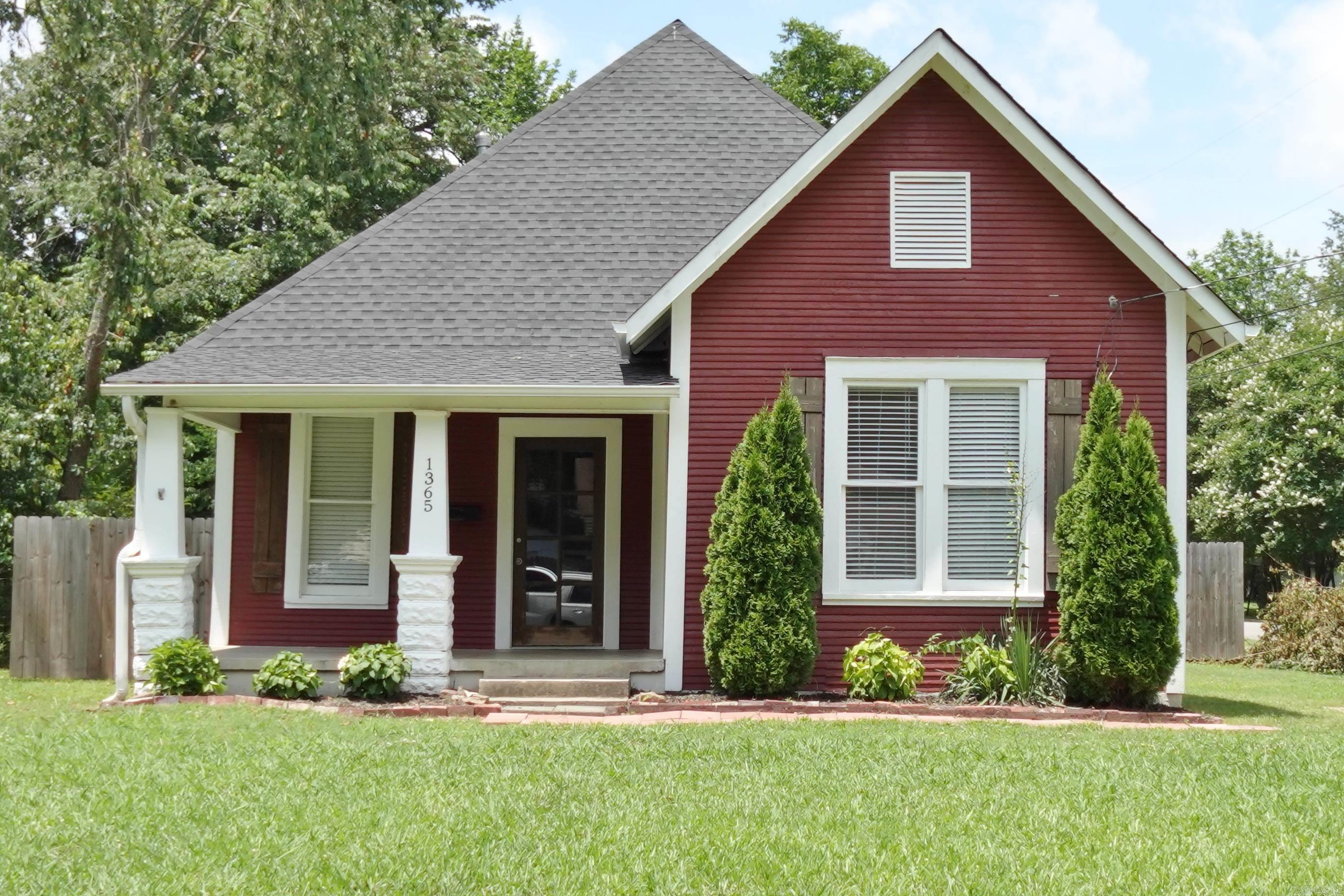 1365  Mitchell St.  Conway, AR
