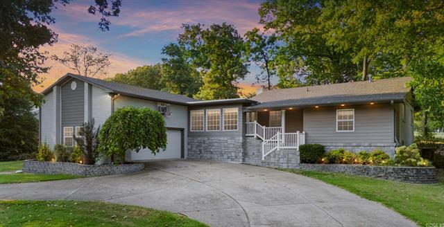 1741  Fairway Drive  Mountain Home, AR