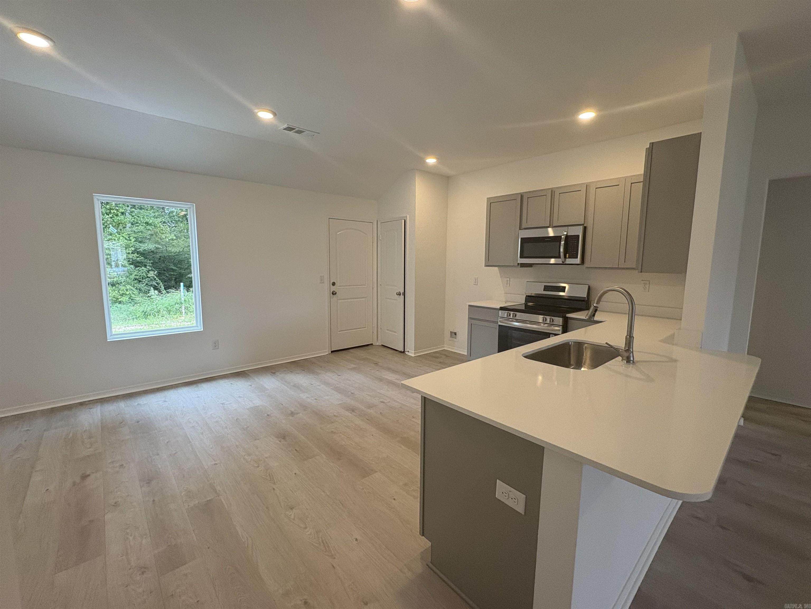 15 Sig Cove Ward, AR 72176