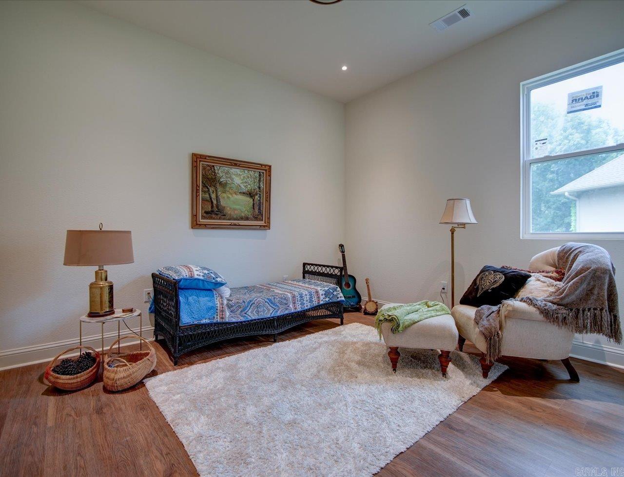 120  Blue Moon  Hot Springs, AR