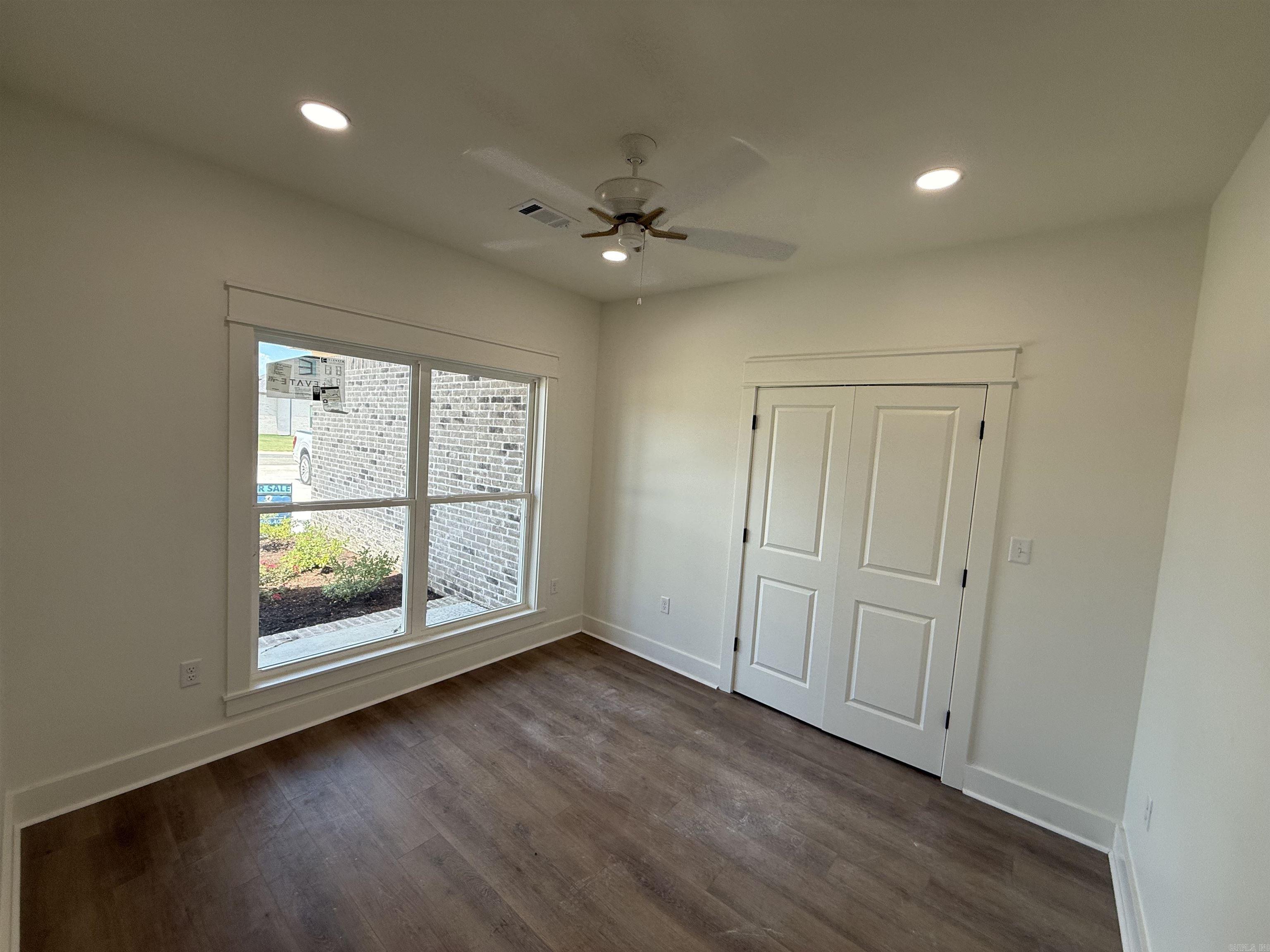22 Dandelion Greenbrier, AR 72058