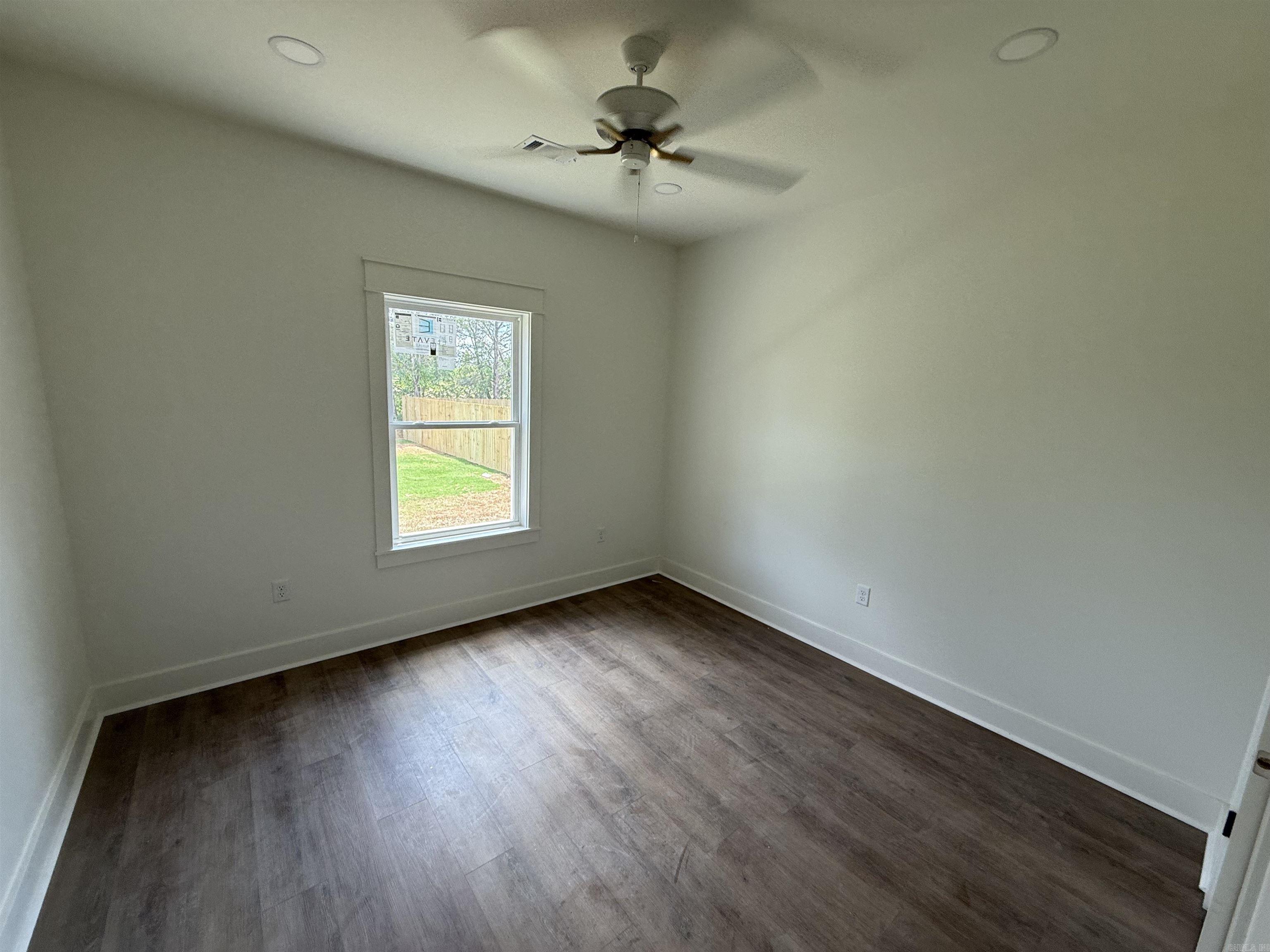 22 Dandelion Greenbrier, AR 72058