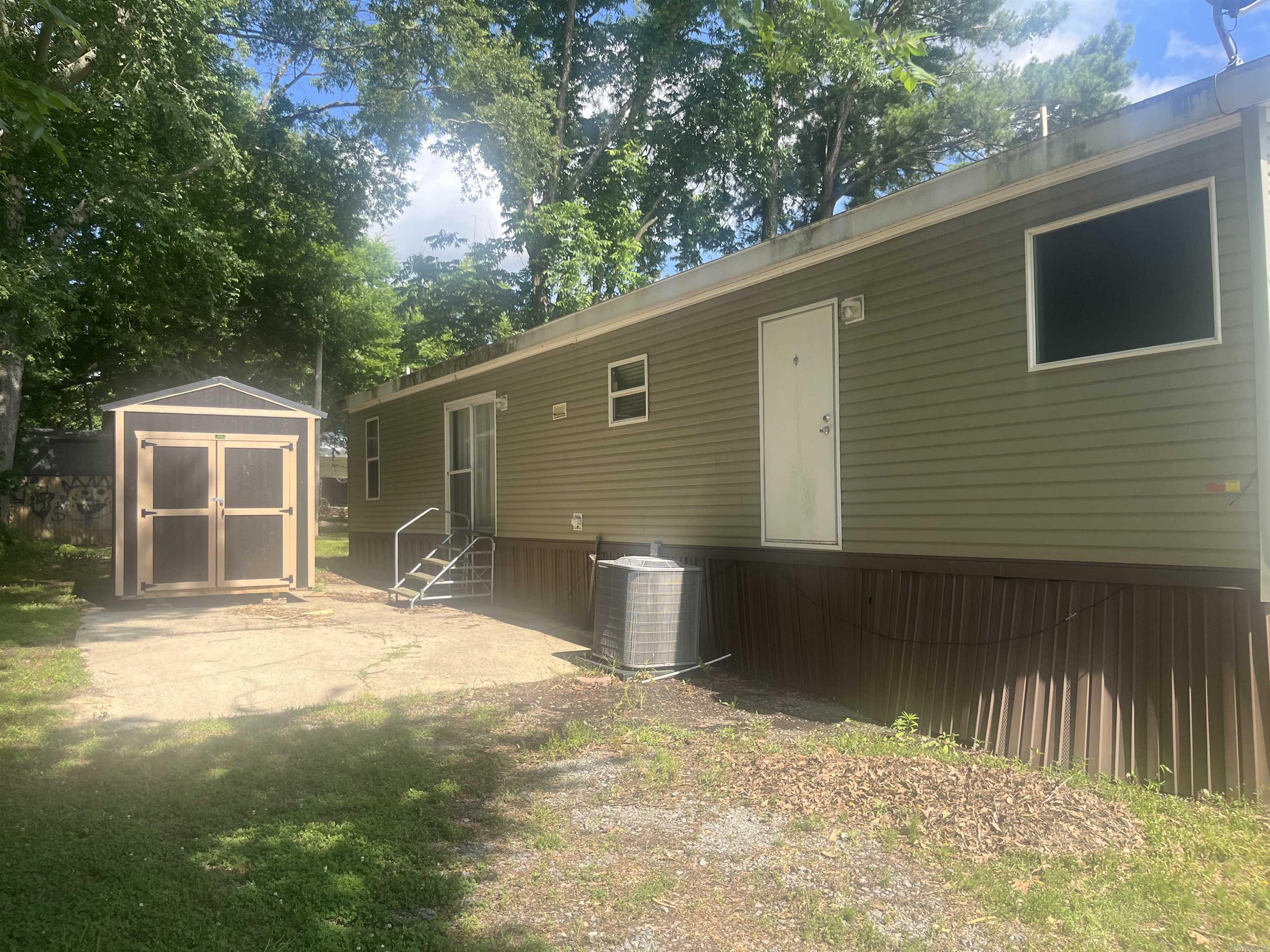 401 E JACKSON  Monticello, AR