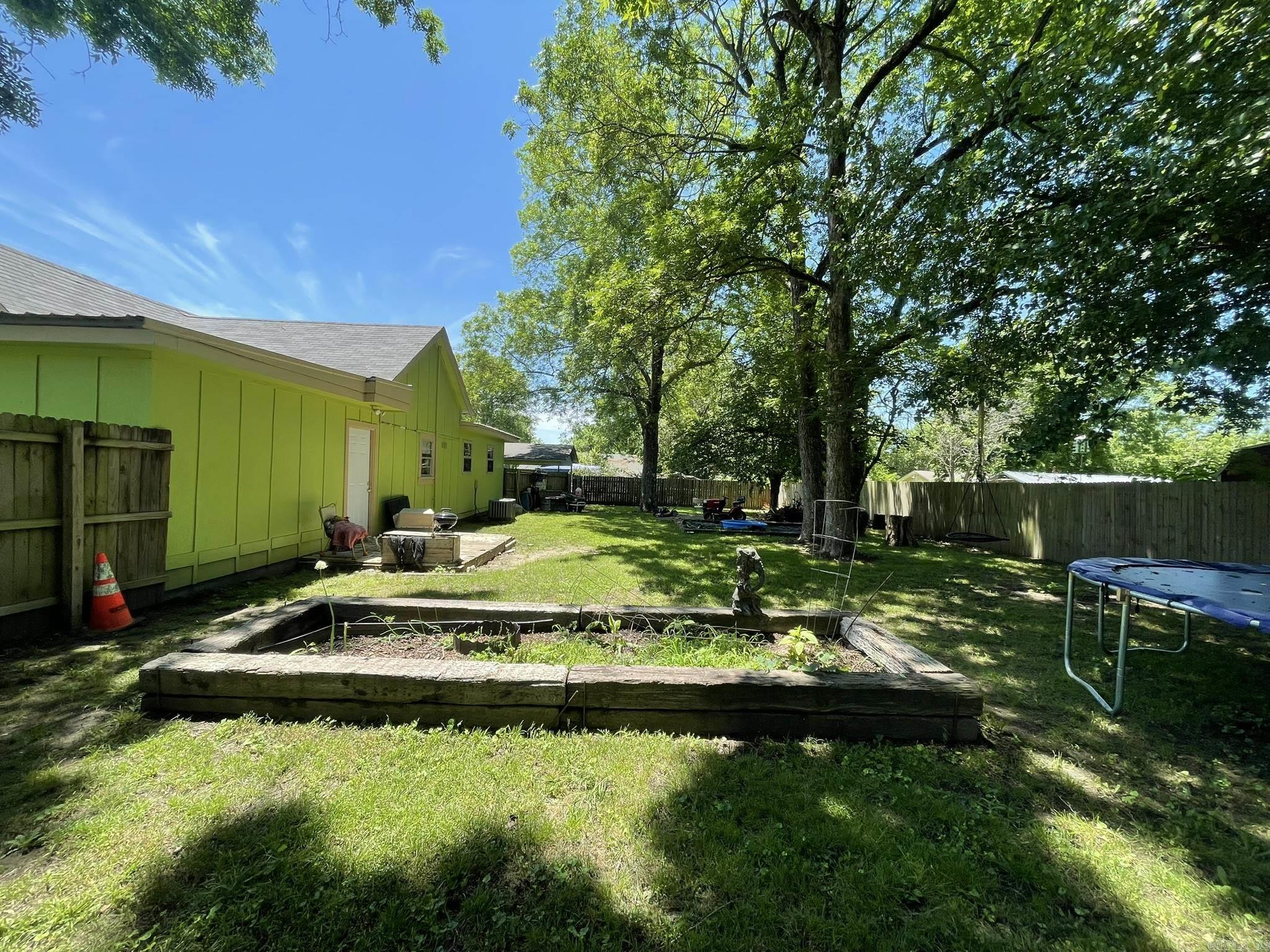 210  Gann Street  Mena, AR
