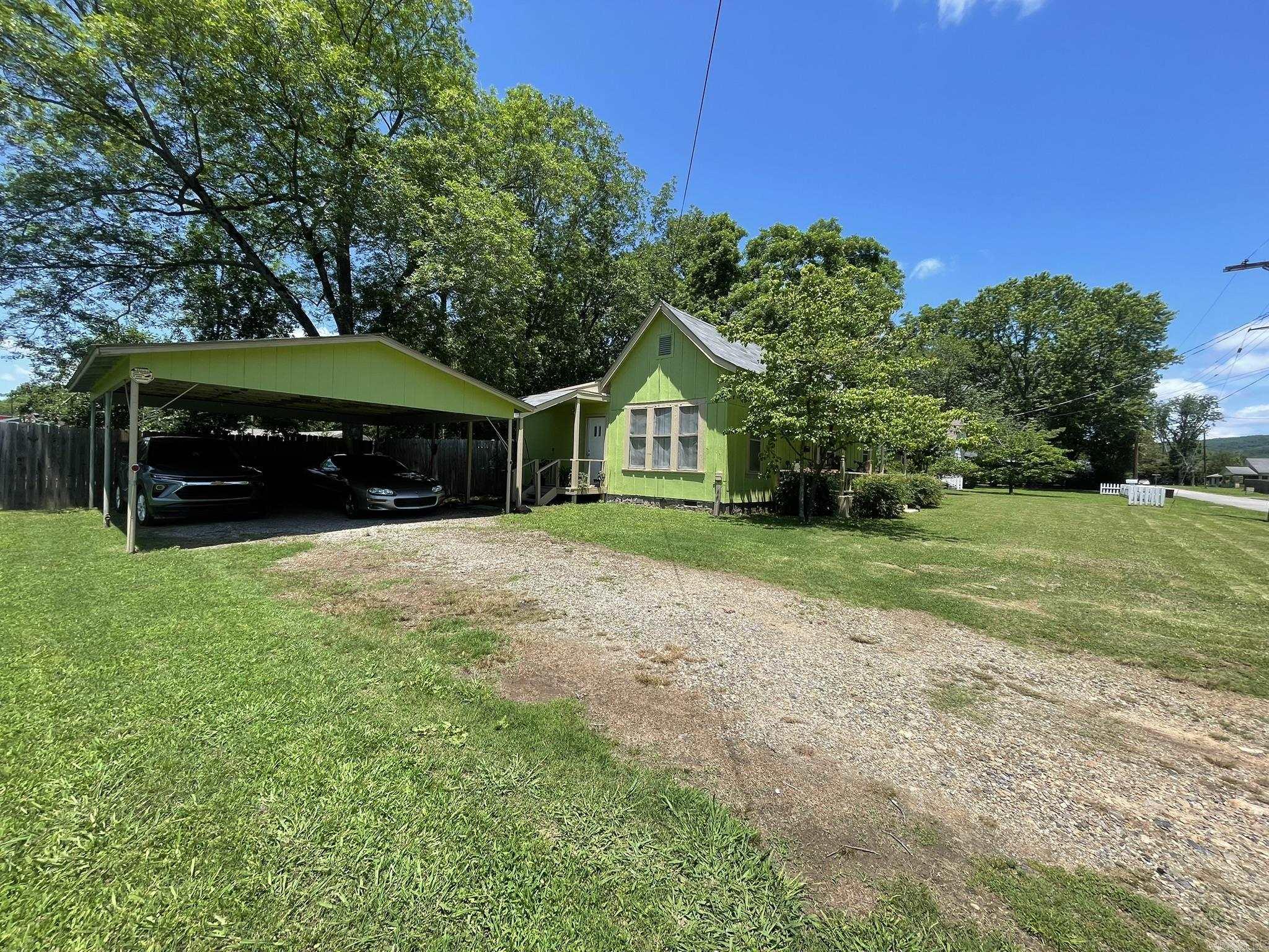 210  Gann Street  Mena, AR