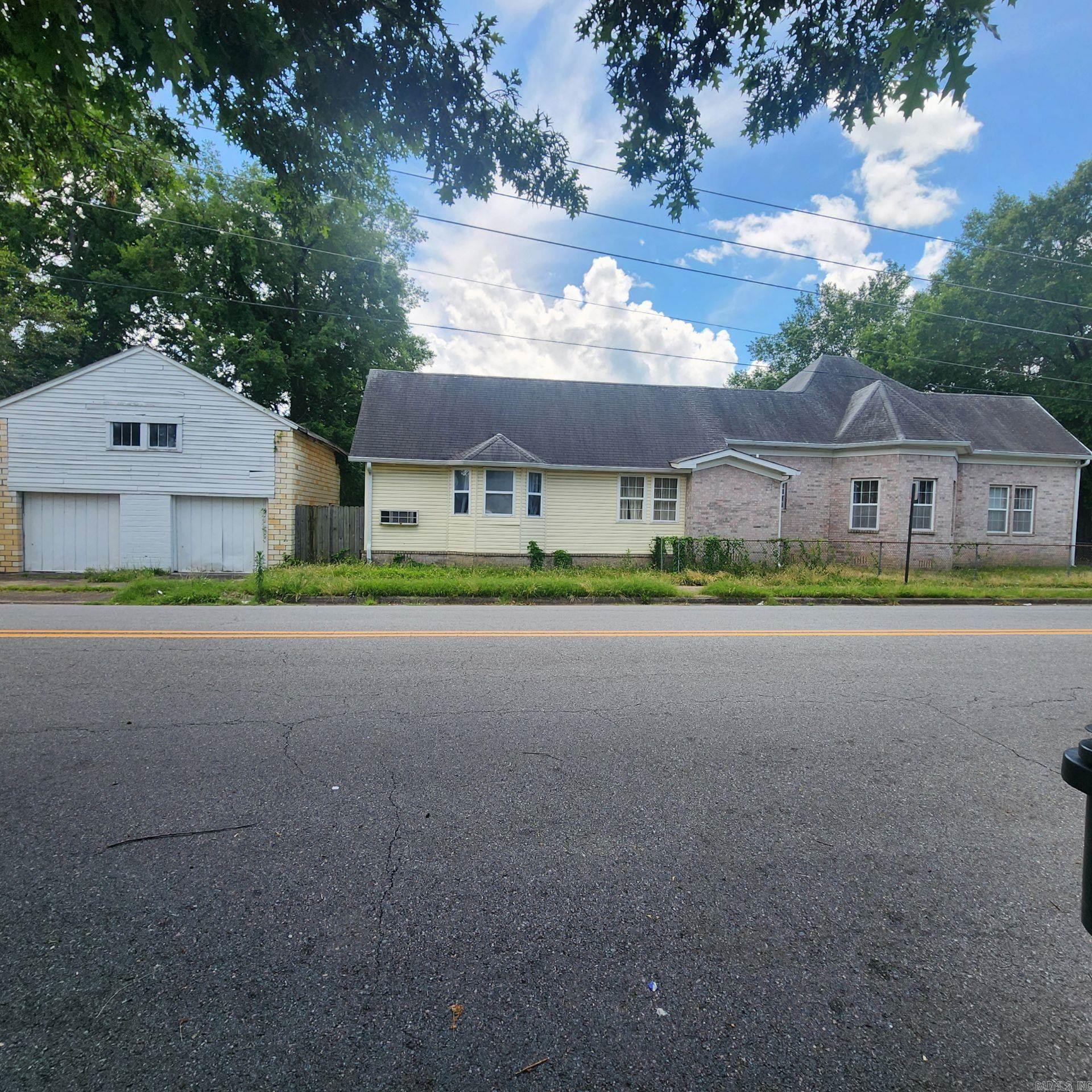 1401 S Schiller  Little Rock, AR