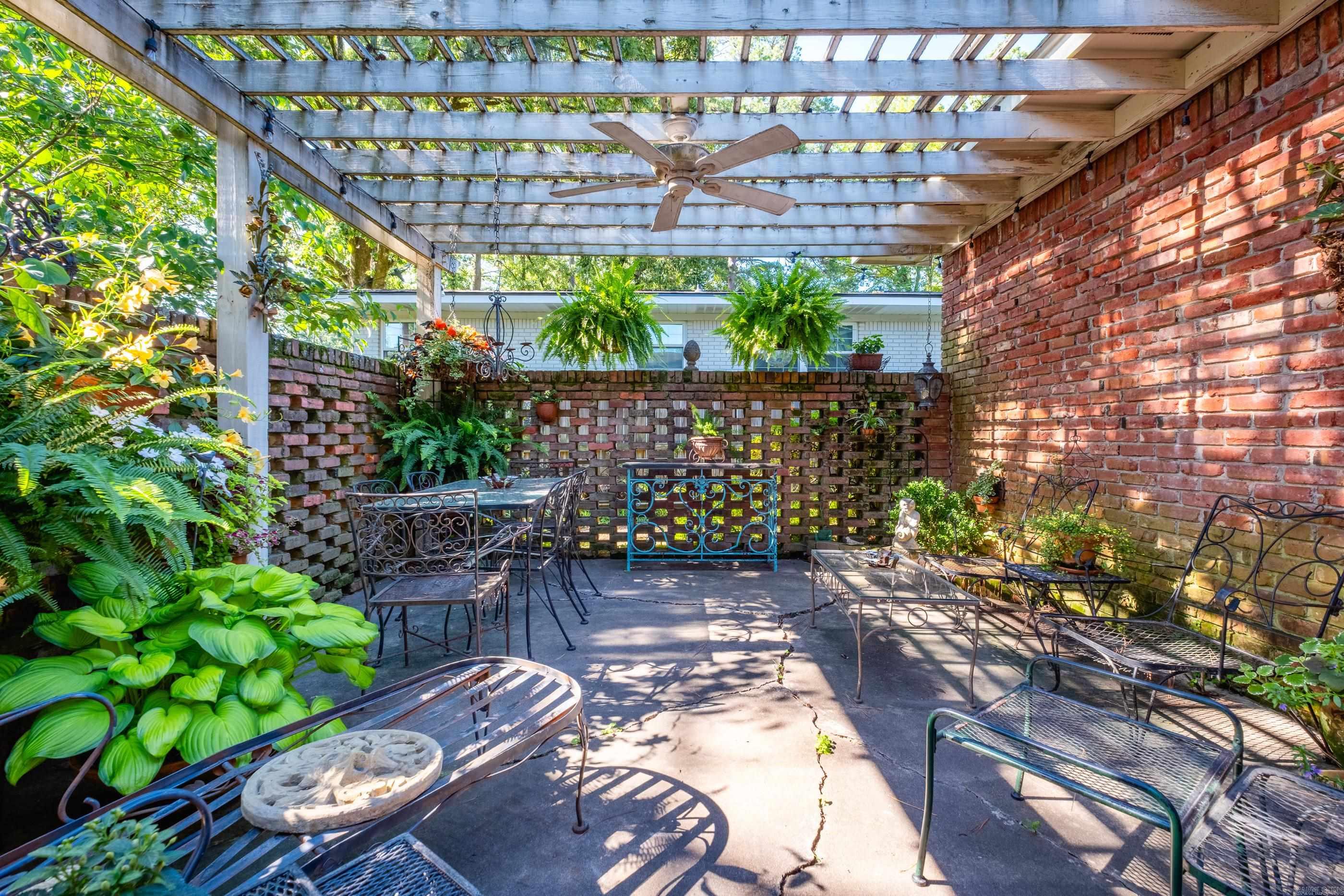 18  Diana Drive  Little Rock, AR