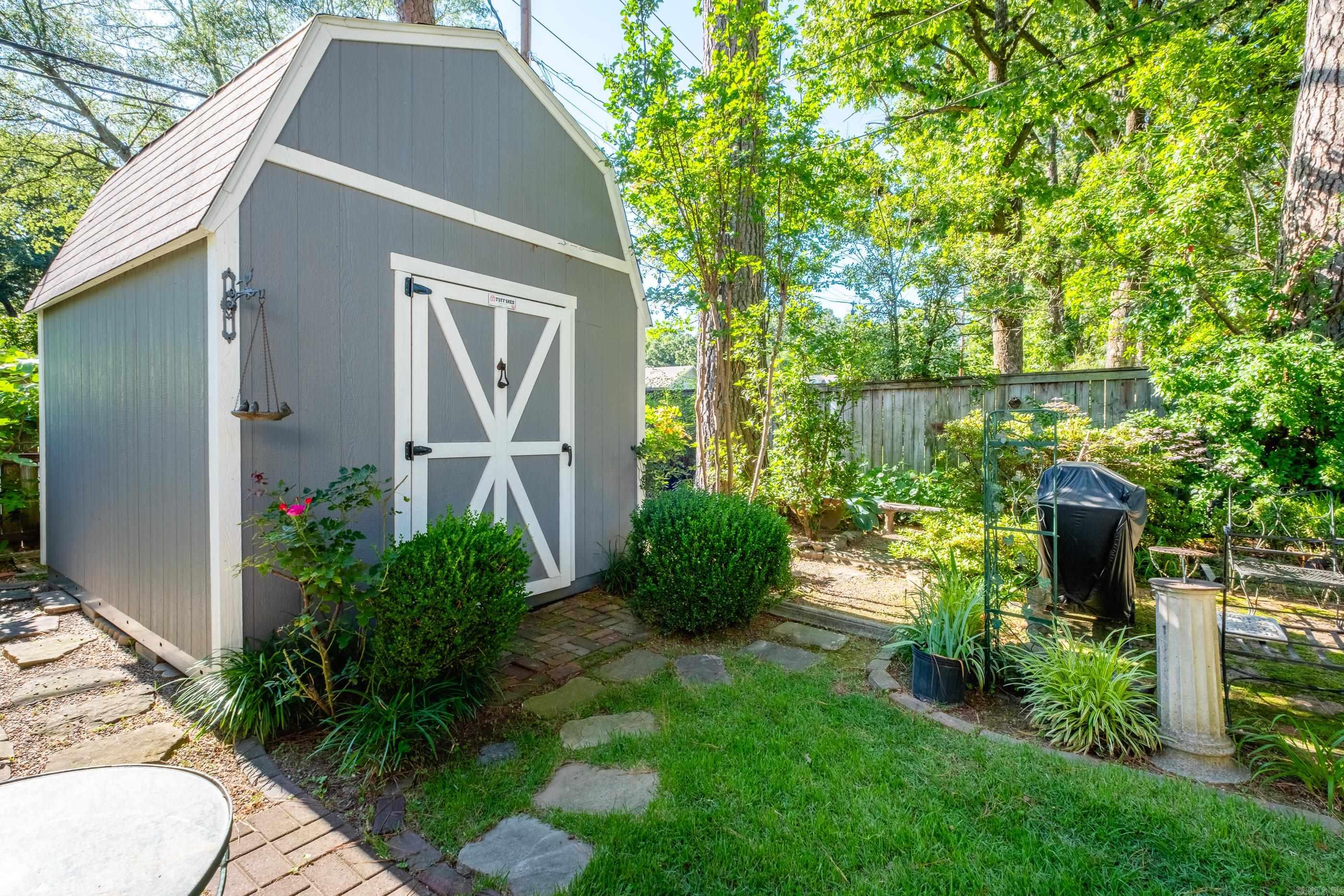 18  Diana Drive  Little Rock, AR
