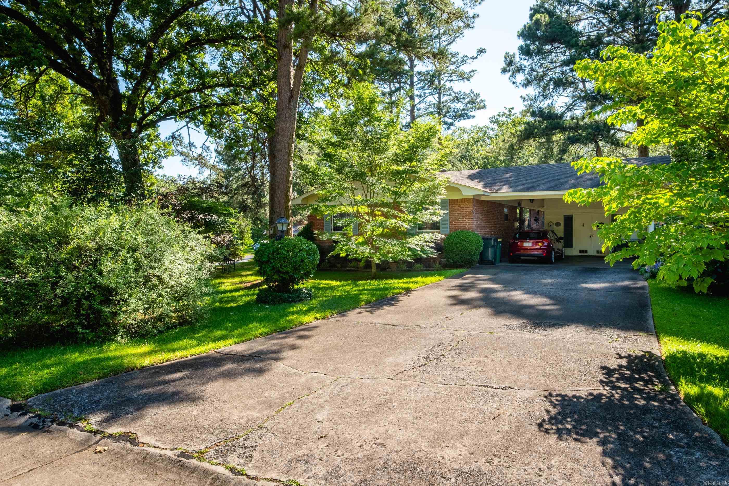 18  Diana Drive  Little Rock, AR