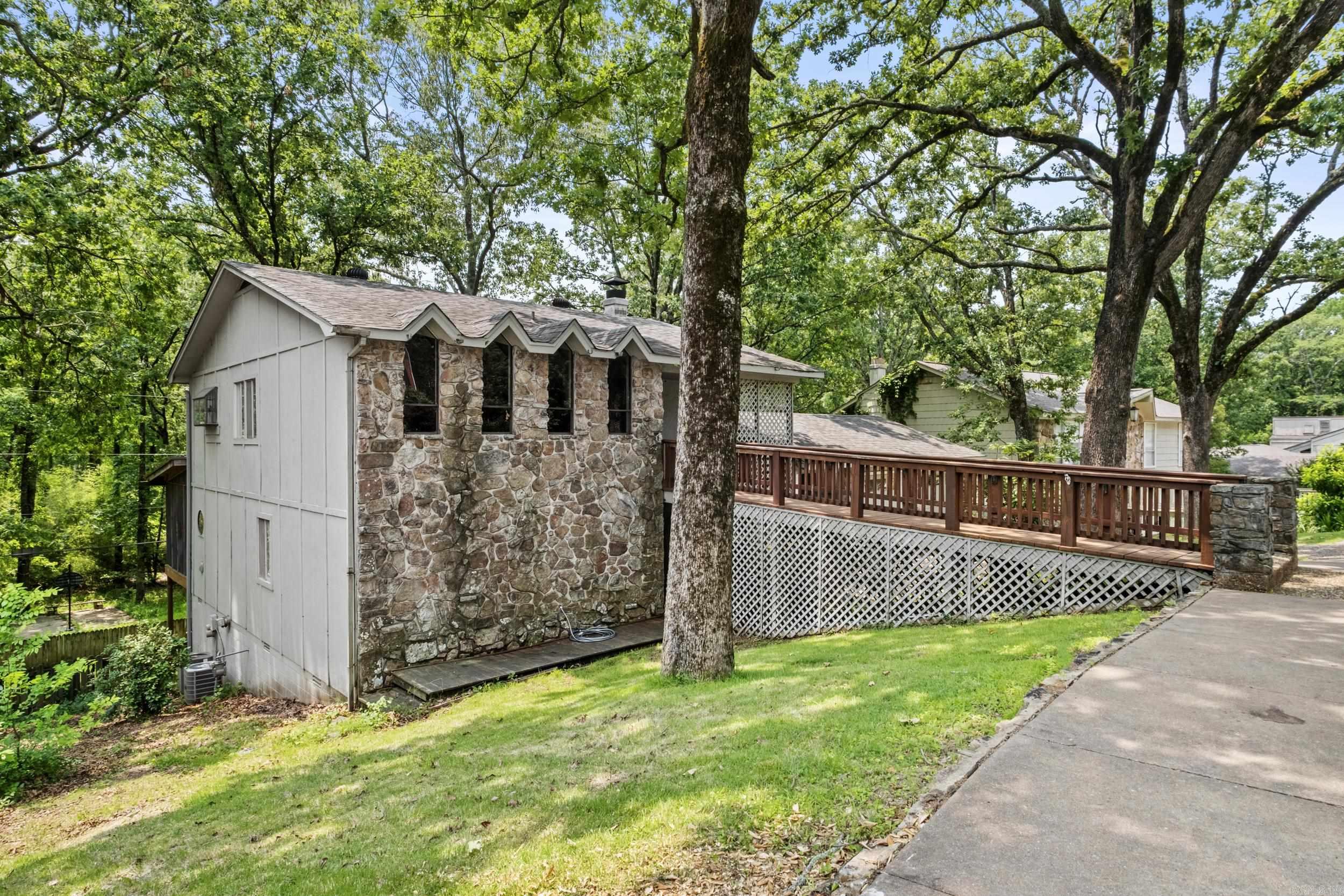 2213  Cedar Creek Rd  North Little Rock, AR