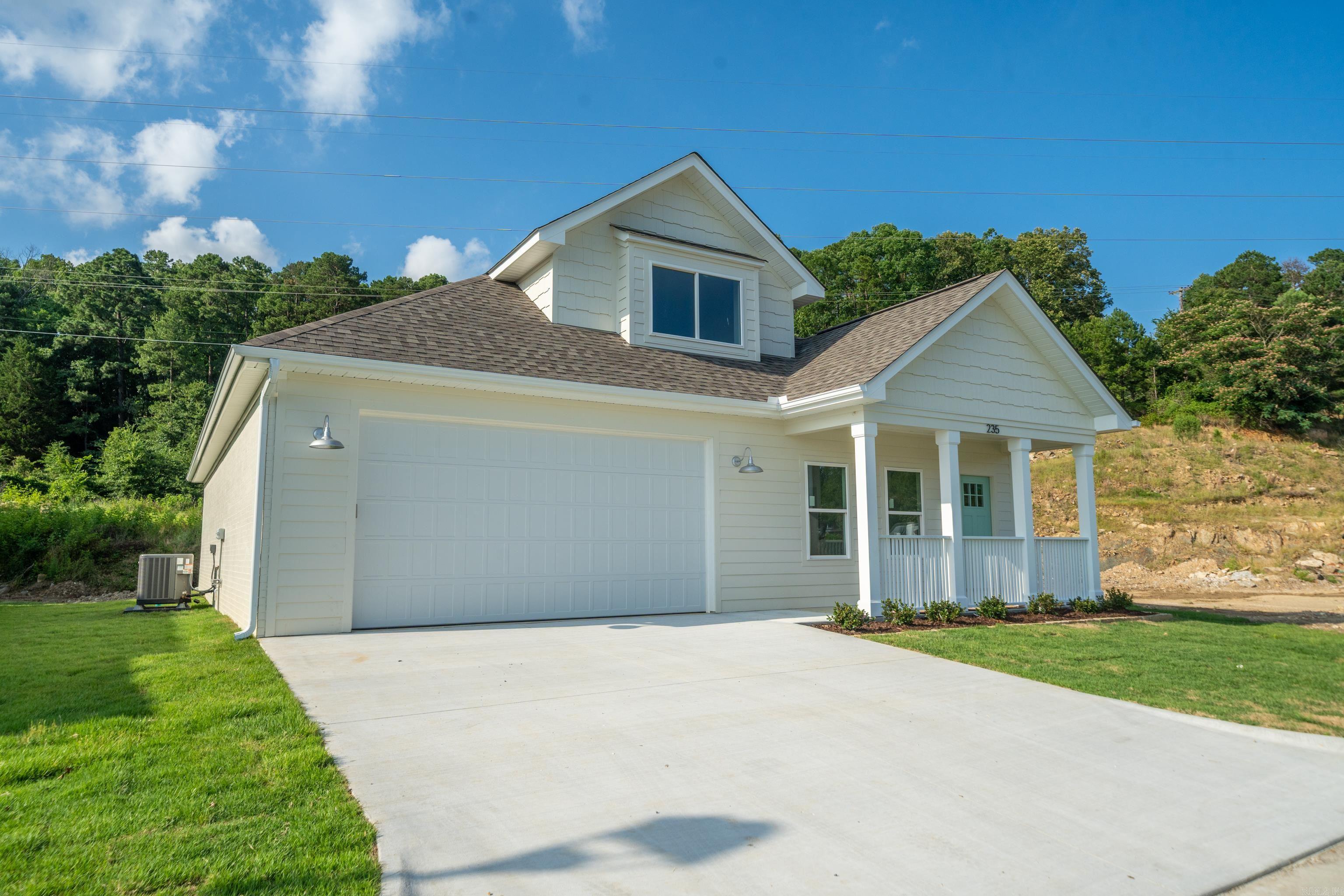235 Clearwater  Hot Springs, AR