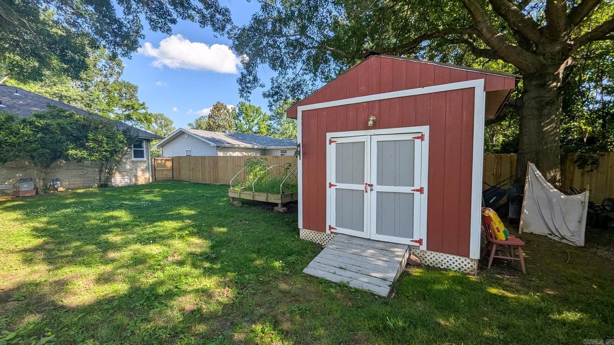 1604  Meadowbrook  Mountain Home, AR