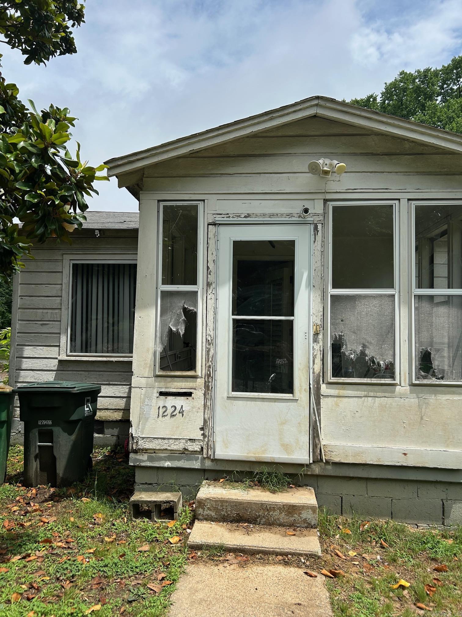 1224 W 31st  Little Rock, AR
