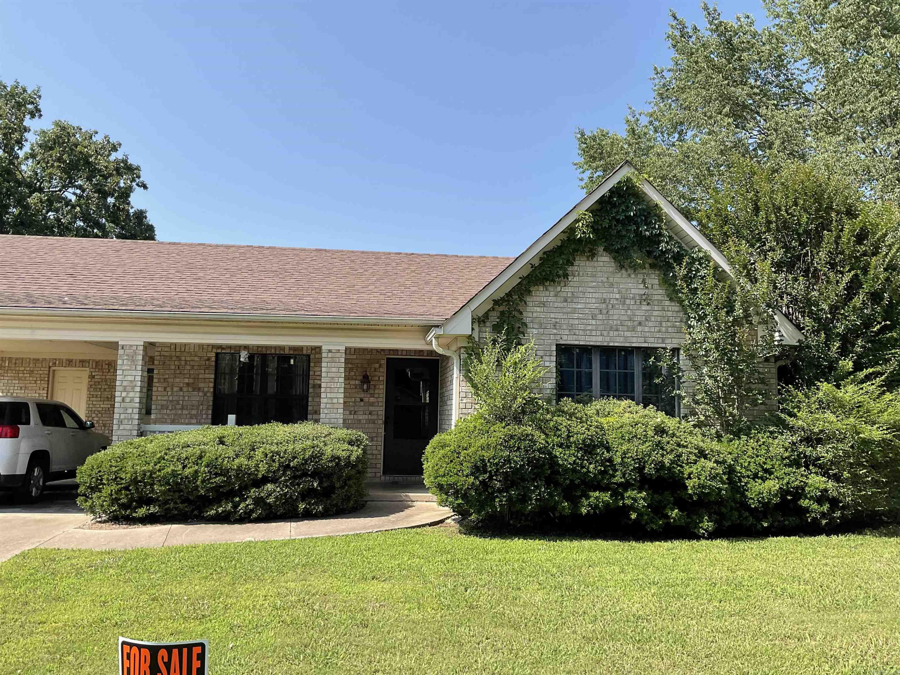 390  Patton  Clinton, AR